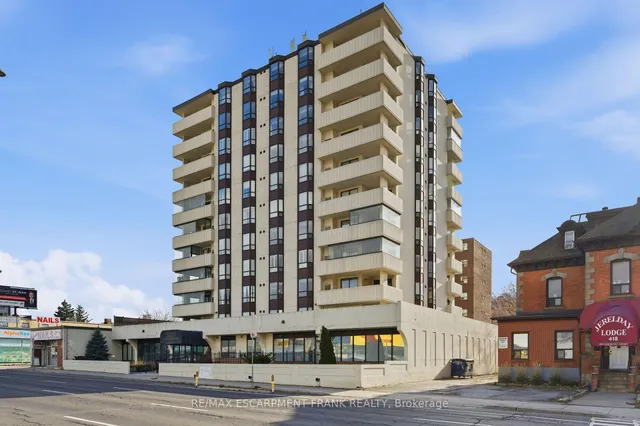 432 Main St #902, Hamilton 2