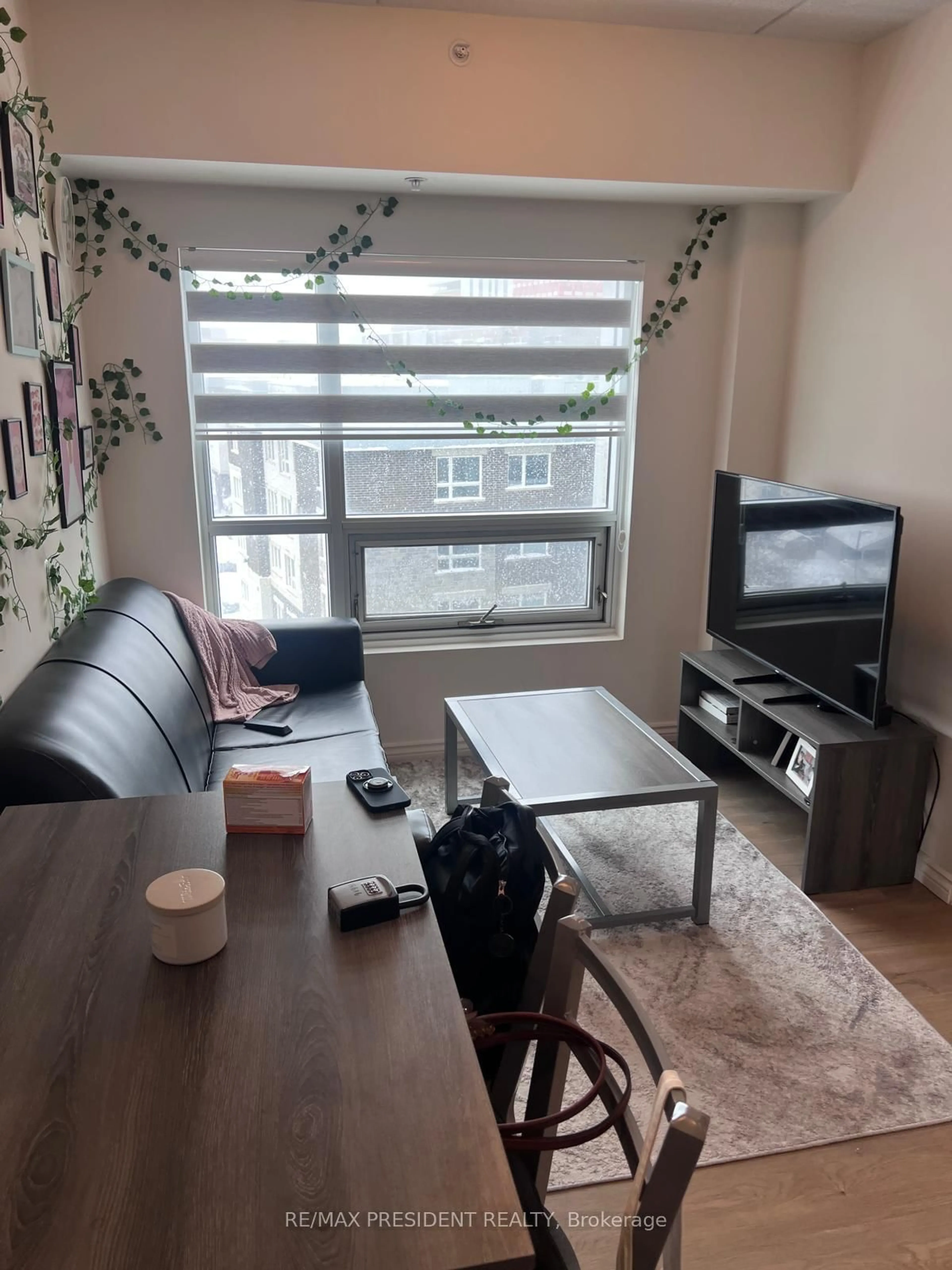 A pic of a room for 275 Larch St St #G616, Waterloo Ontario N2L 3R2