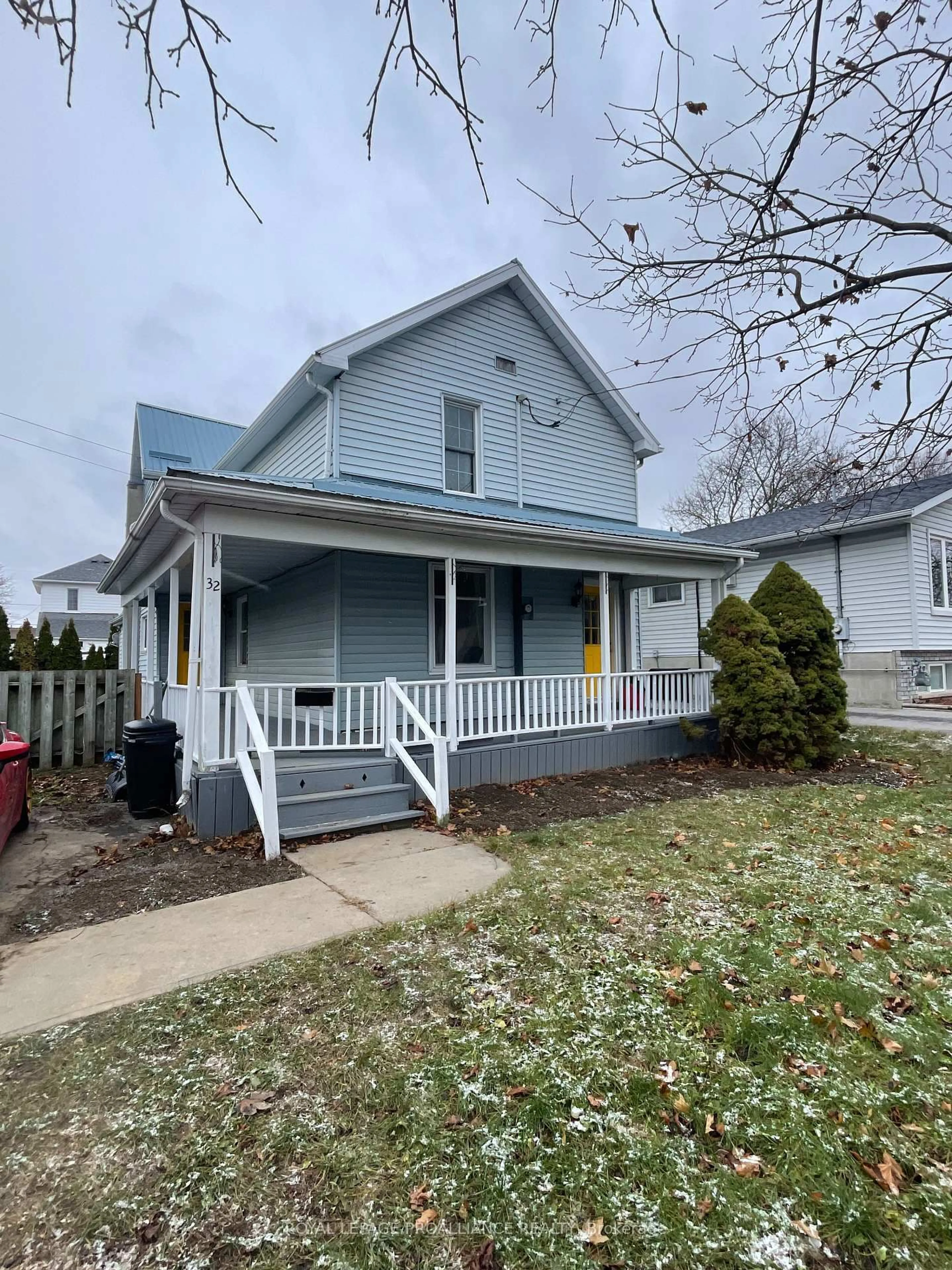 Home with vinyl exterior material, street for 32 McNichol Ave, Quinte West Ontario K8V 2R6