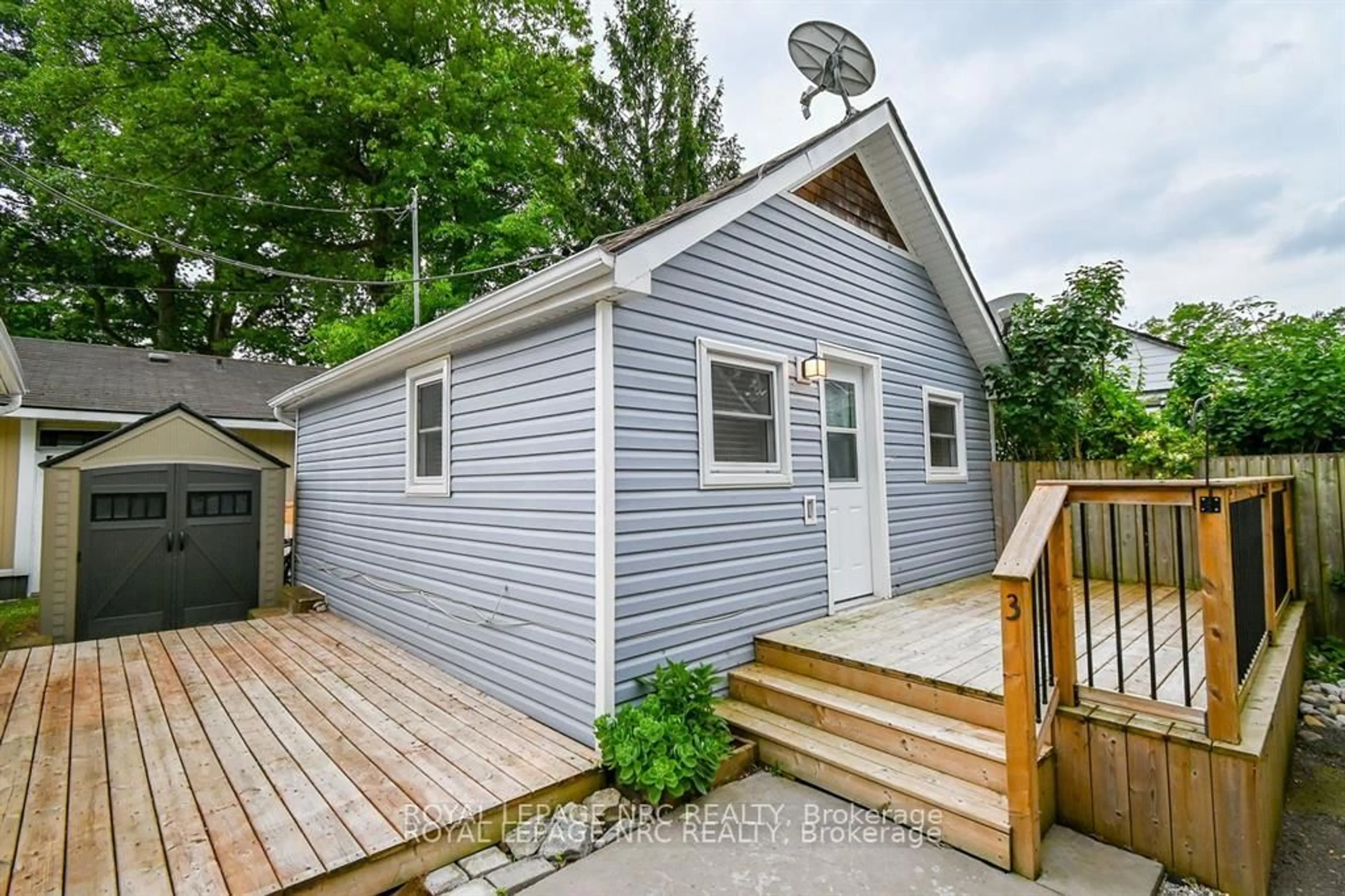 Unknown for 387 Elmwood Ave, Fort Erie Ontario L0S 1B0