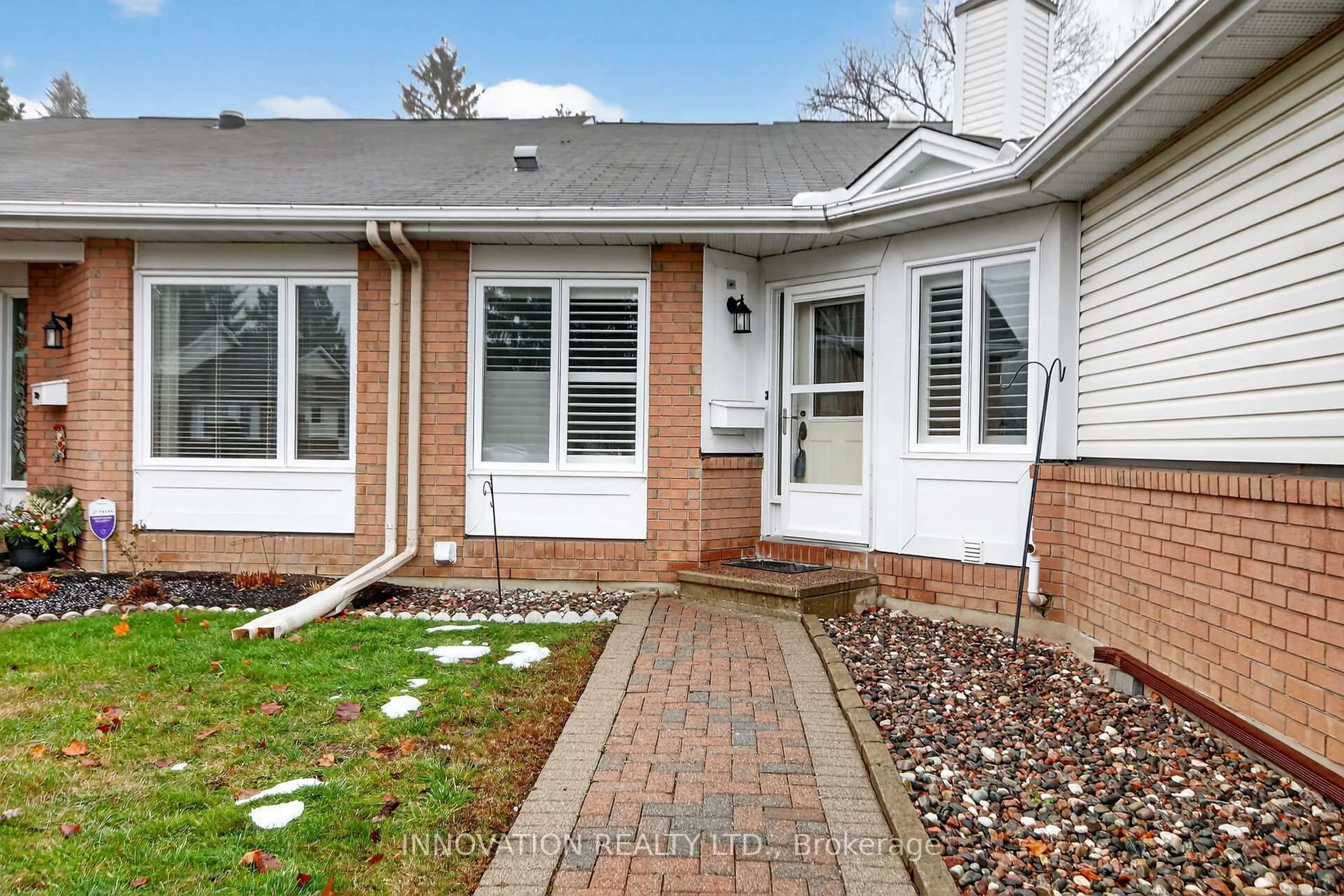 Home with brick exterior material, street for 9 Heather Glen Crt, Stittsville Ontario K2S 1L3