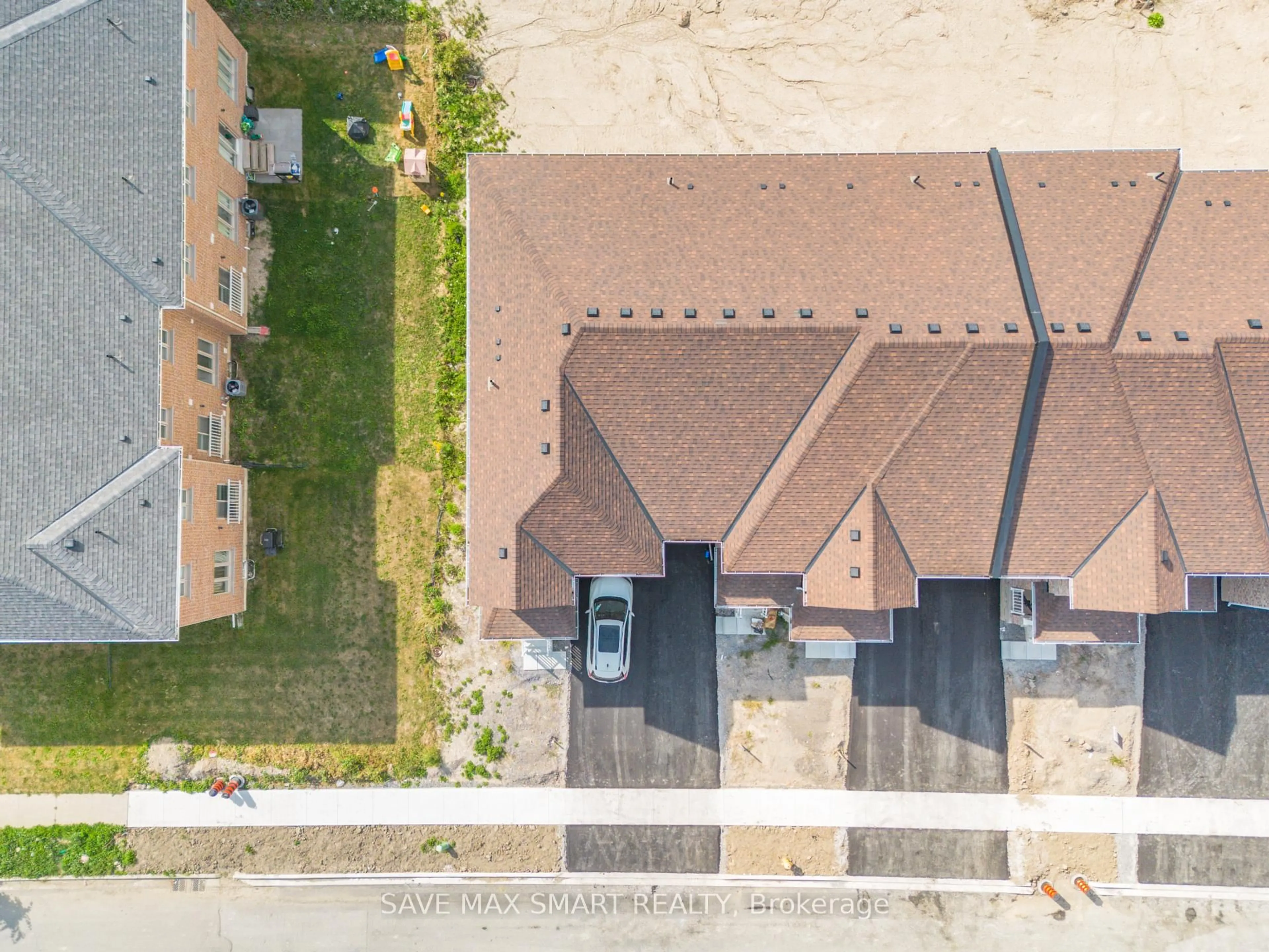 A pic from outside/outdoor area/front of a property/back of a property/a pic from drone, unknown for 69 Baker St, Thorold Ontario L2V 0N1