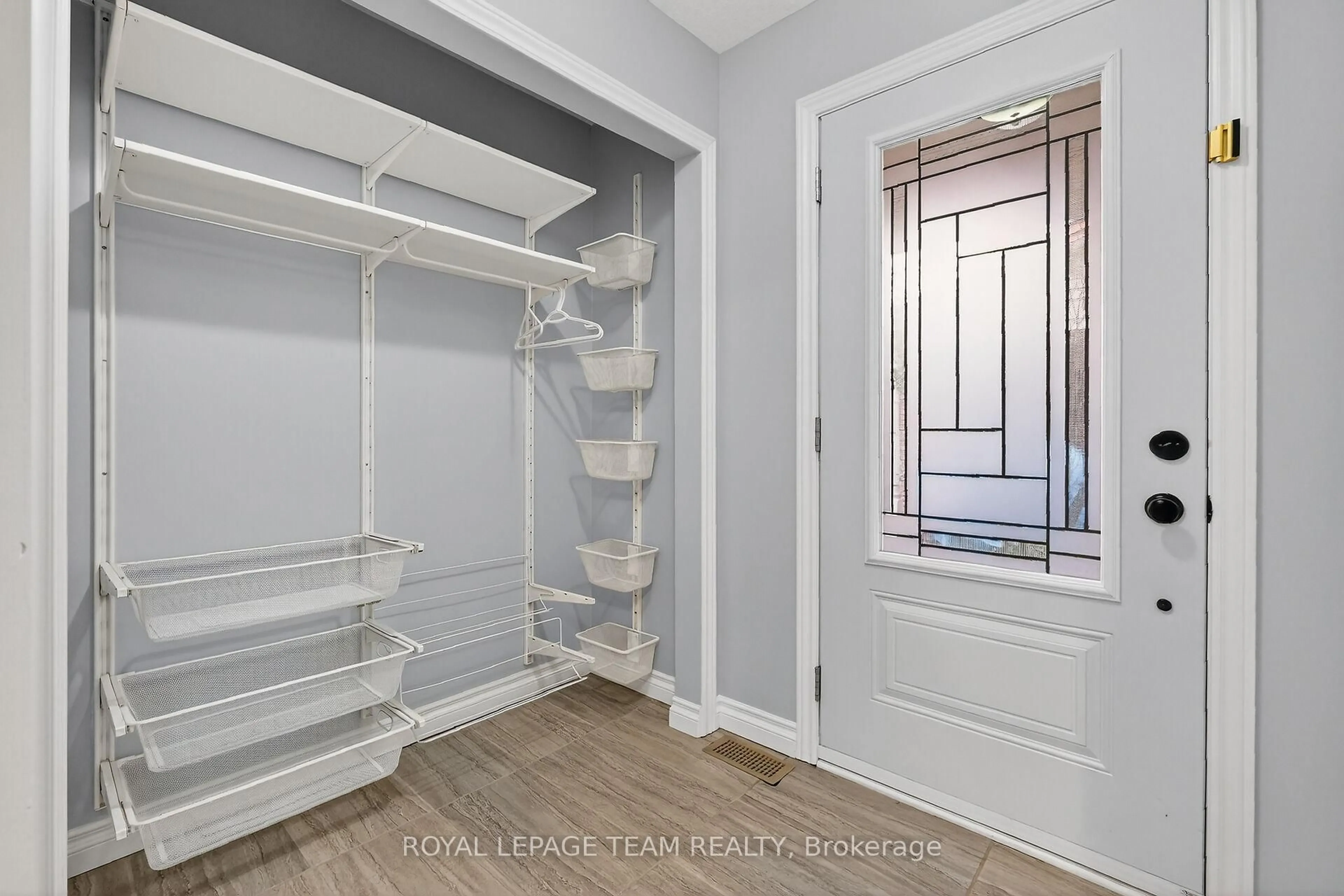 Storage room or clothes room or walk-in closet for 1475 York Mills Dr, Ottawa Ontario K4A 2N5