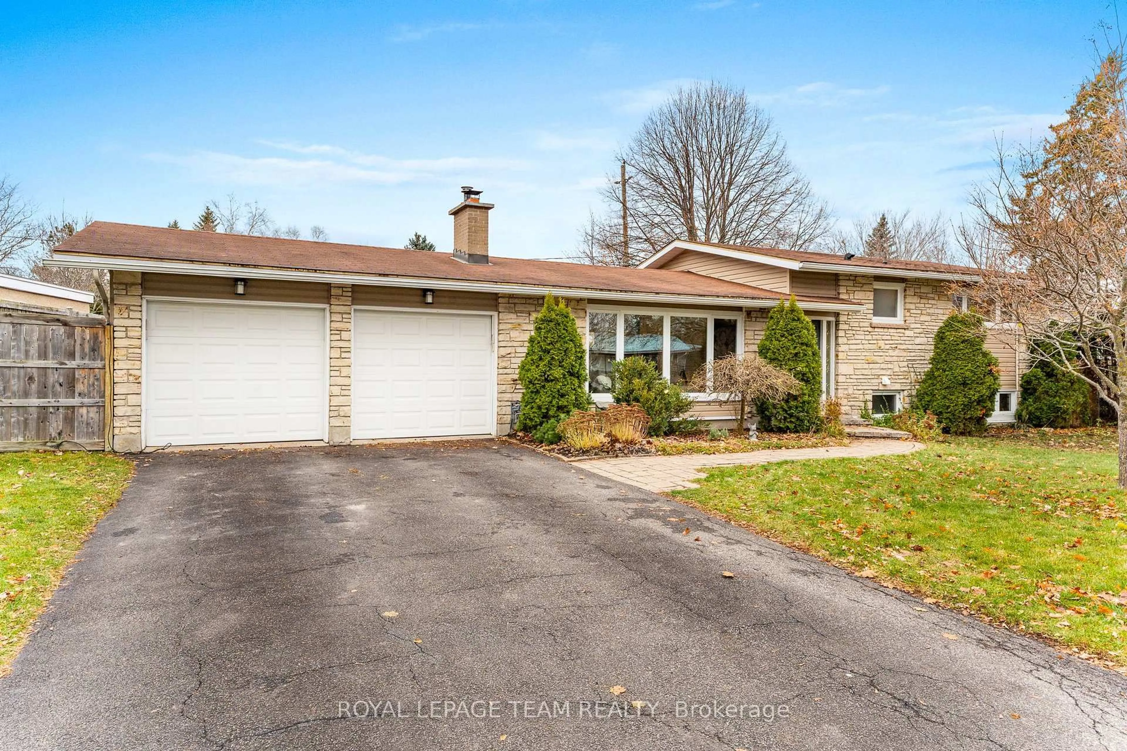 Unknown for 62 Crystal Beach Dr, Ottawa Ontario K2H 5N1