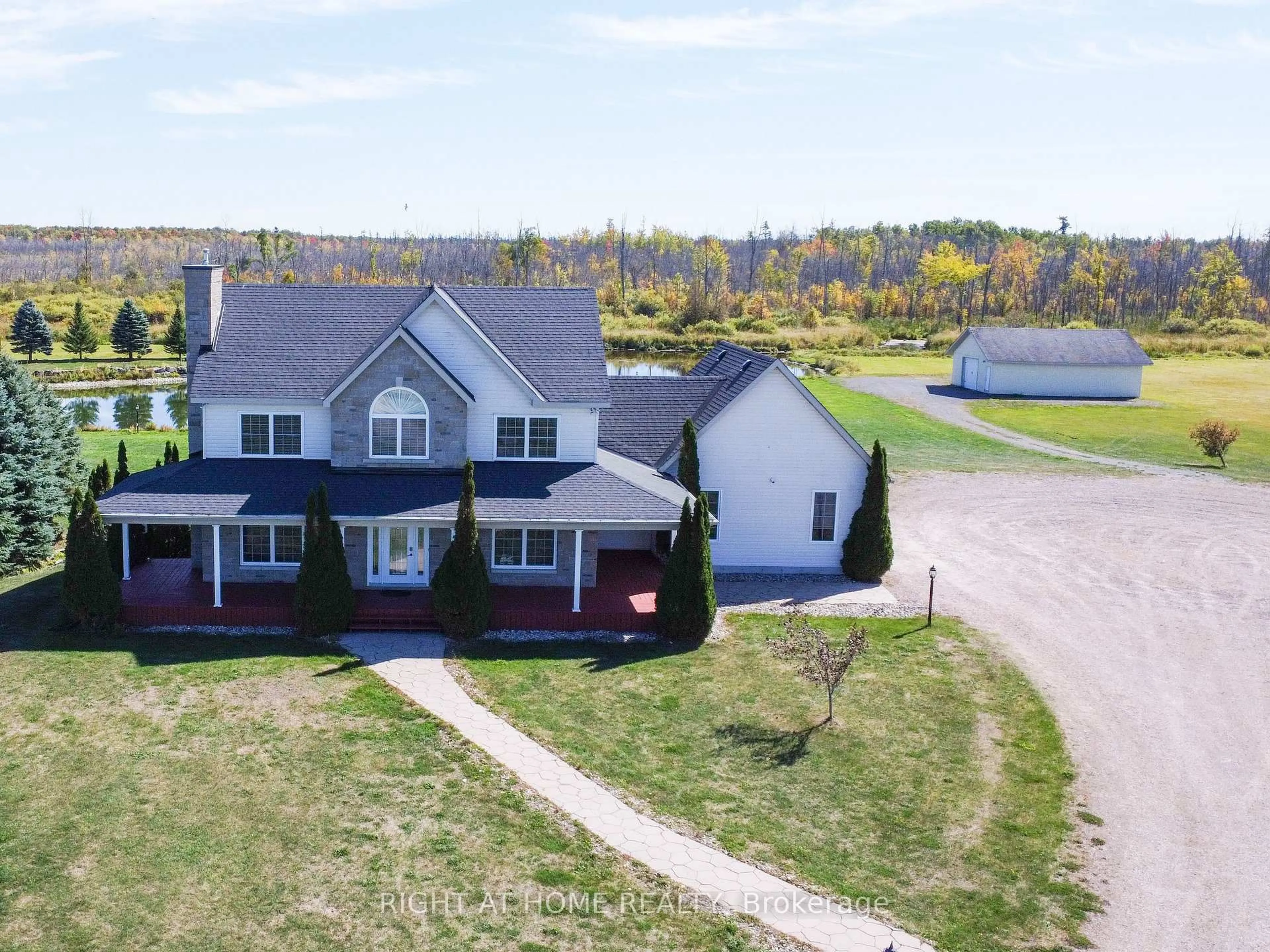 A pic from outside/outdoor area/front of a property/back of a property/a pic from drone, street for 1165 9TH Line, Carleton Place Ontario K7C 3P2