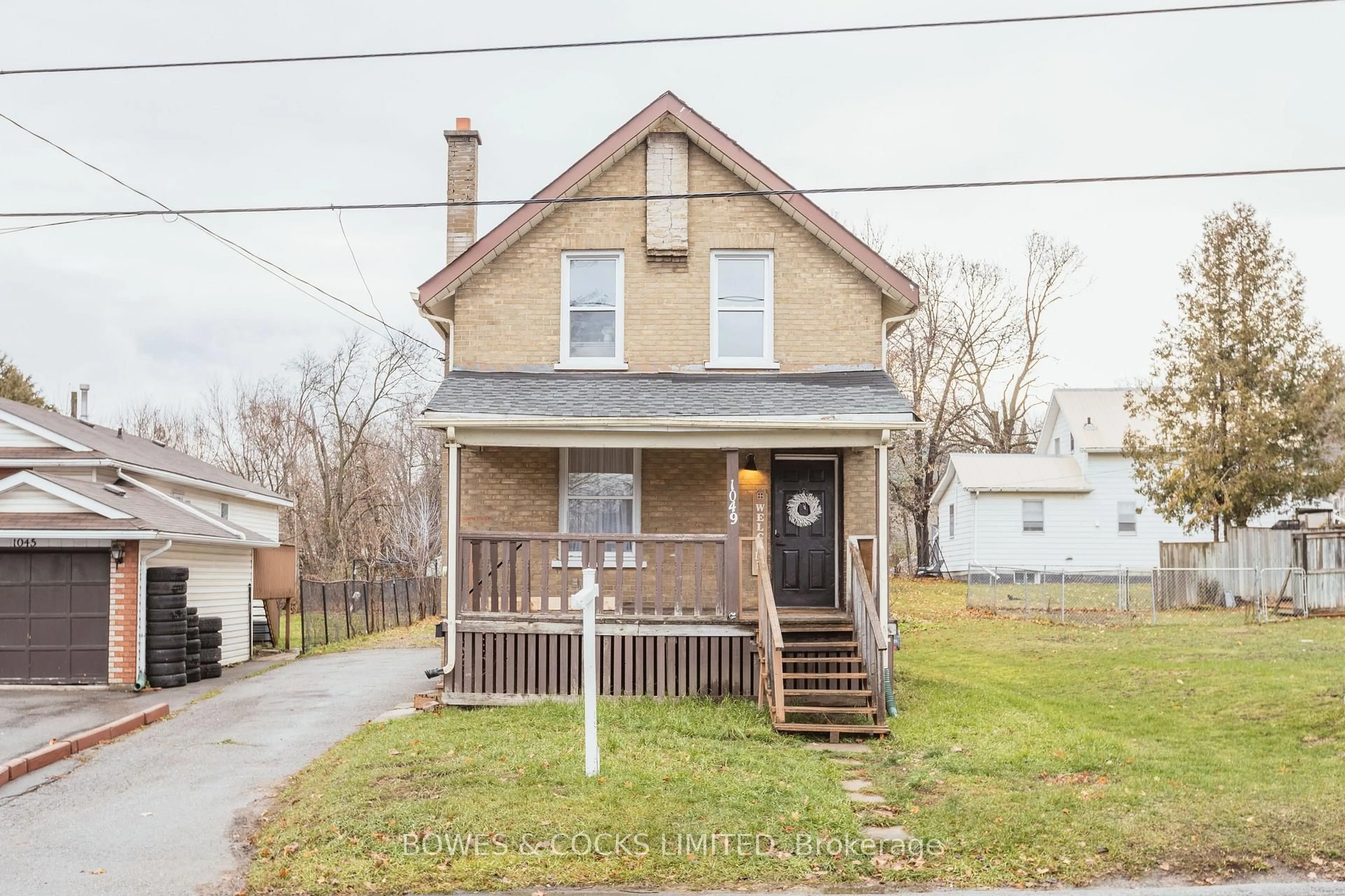 Unknown for 1049 High St, Peterborough Ontario K9J 5R8