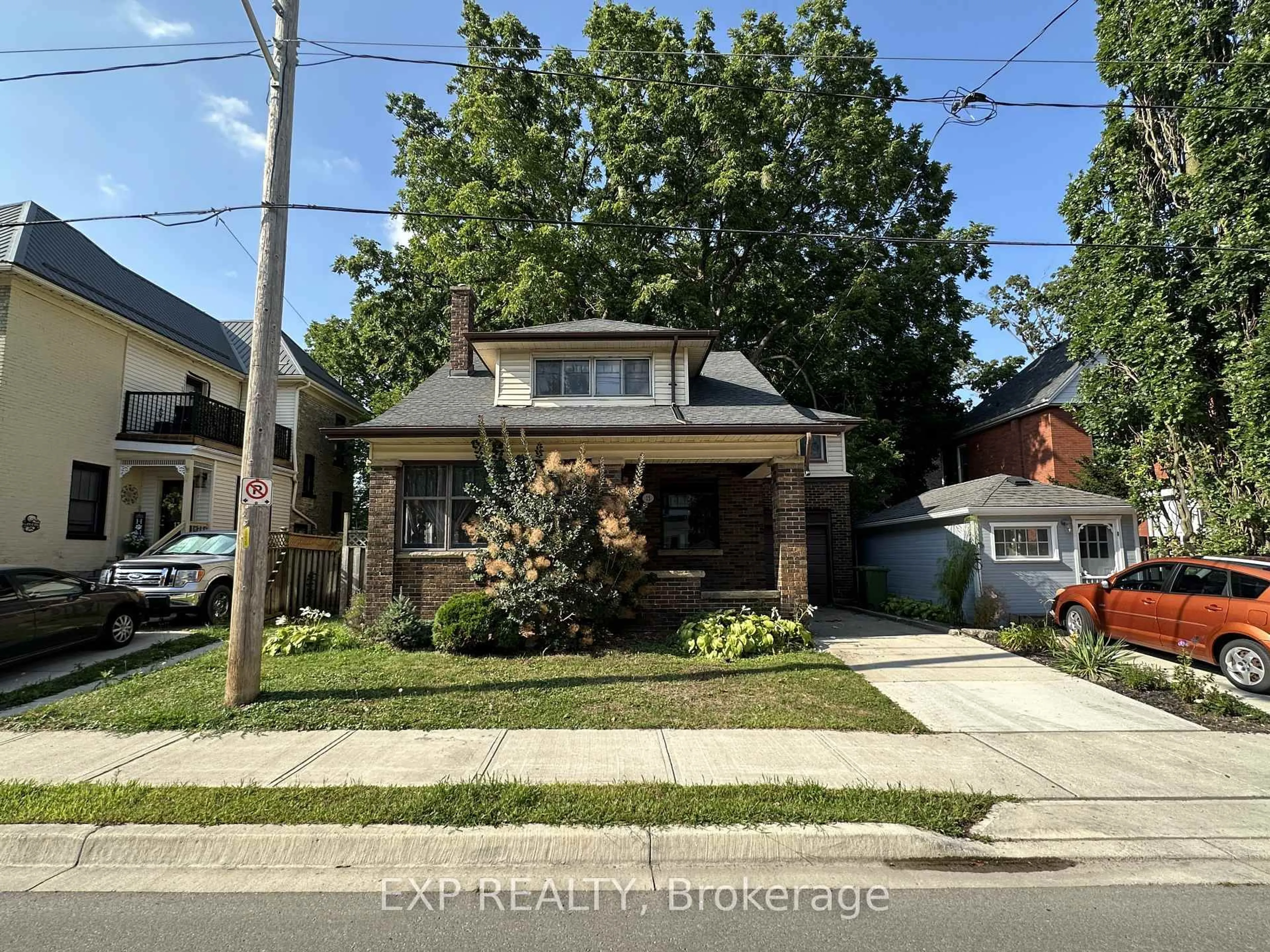 Home with brick exterior material, street for 15 St Anne's Pl, St. Thomas Ontario N5R 2W2