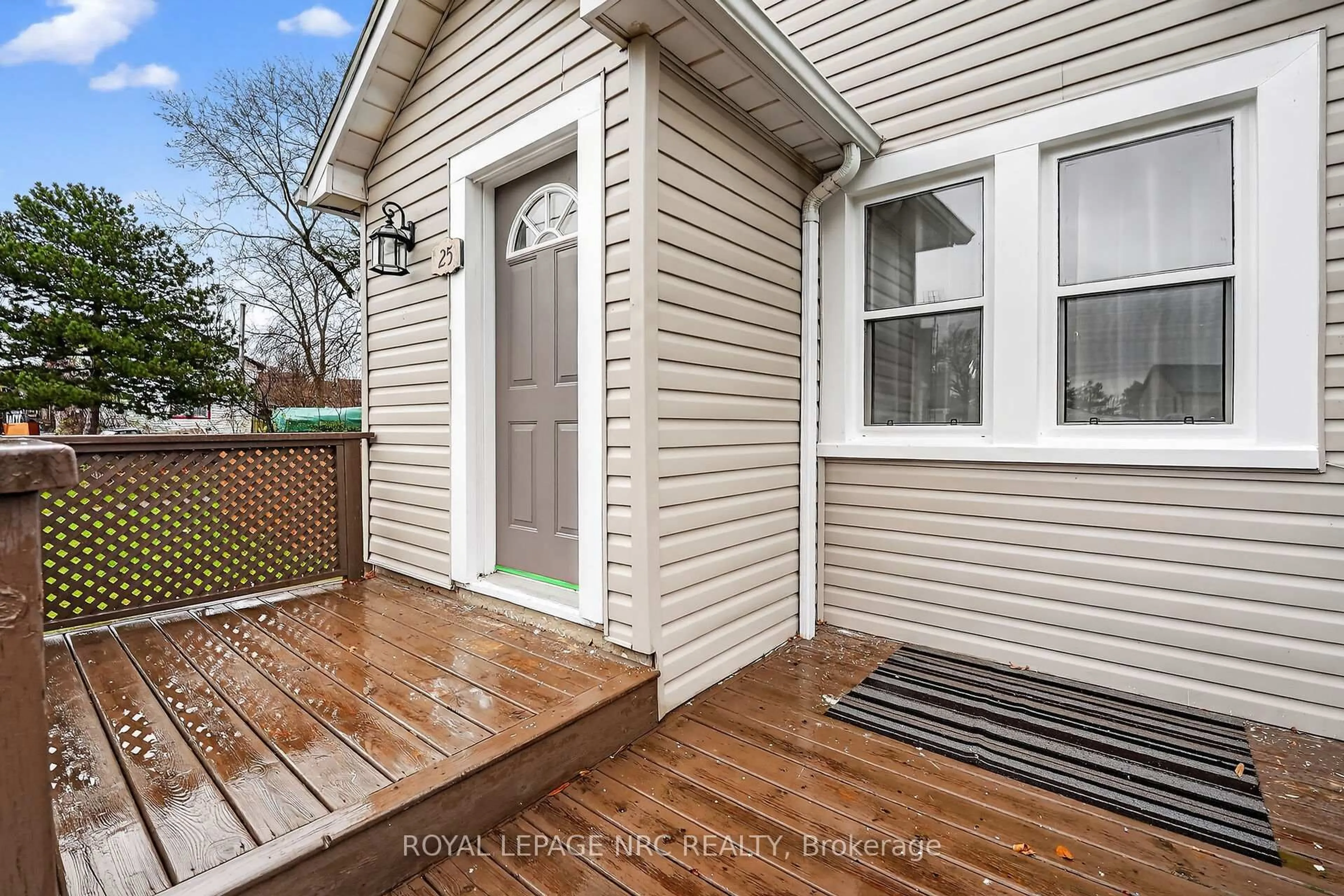 Unknown for 25 Almond St, Welland Ontario L3B 3P6