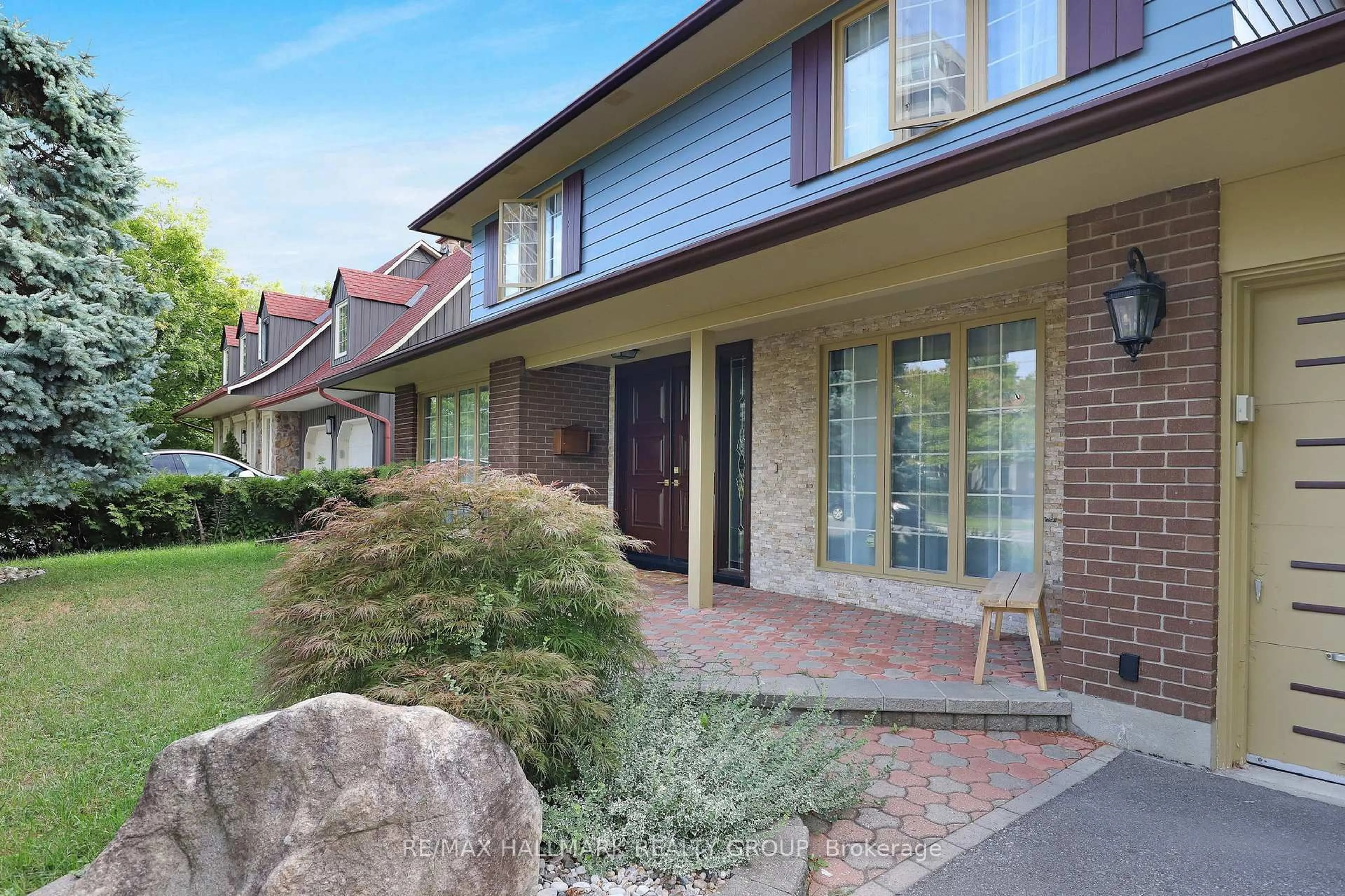 Home with brick exterior material, street for 1712 Playfair Dr, Ottawa Ontario K1H 5S6