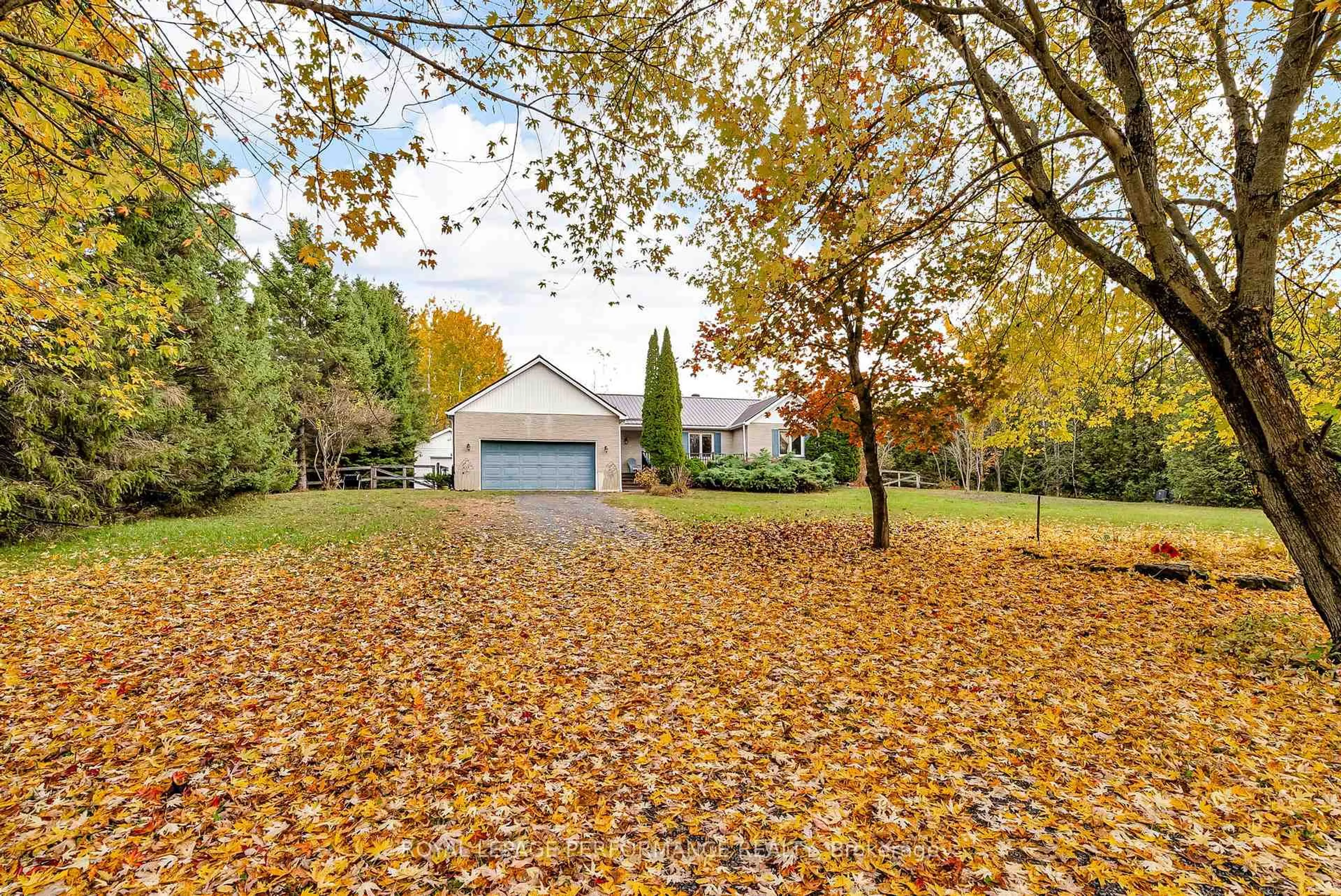 A pic from outside/outdoor area/front of a property/back of a property/a pic from drone, street for 3781 Delorme Cres, North Glengarry Ontario K0C 1A0