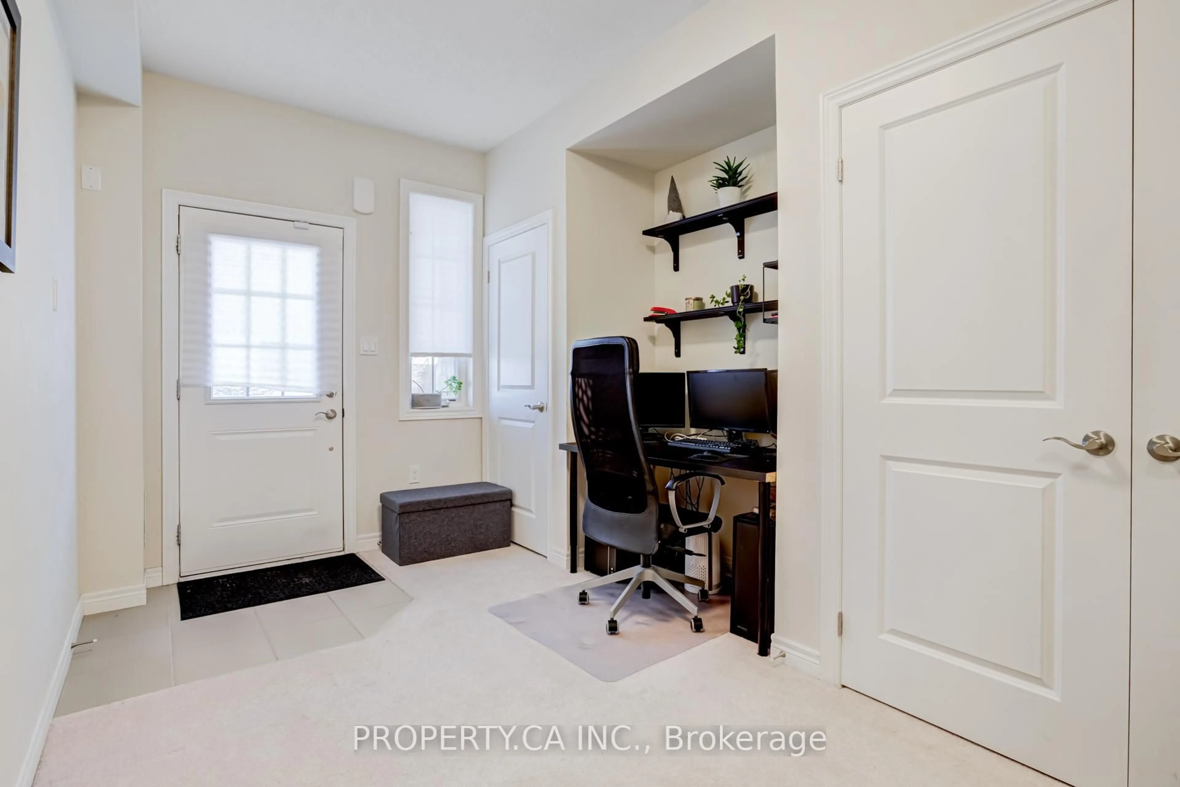 A pic of a room for 11 Stockbridge Gdns #6, Hamilton Ontario L8J 0H5