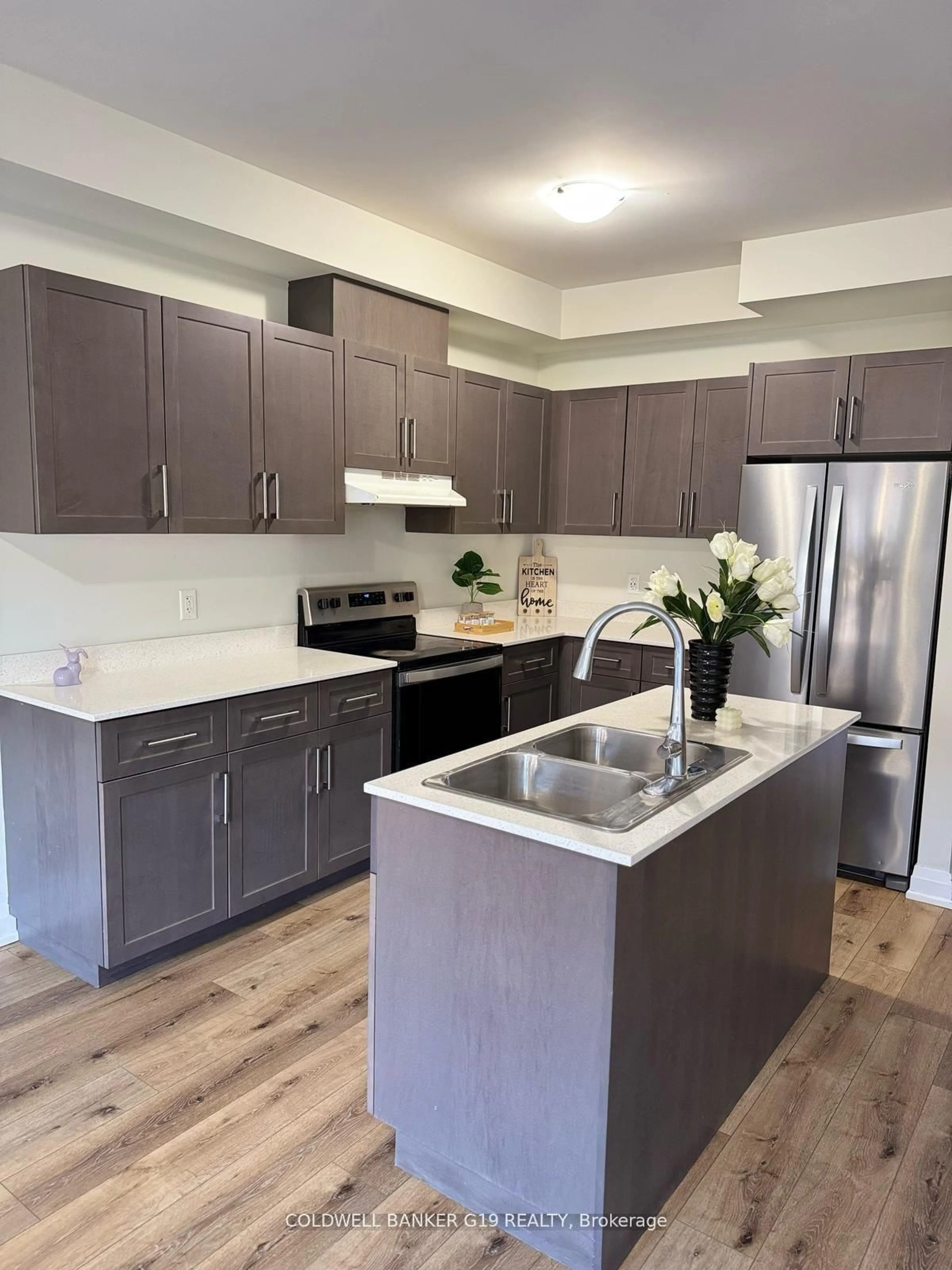 Open concept kitchen, unknown for 12 Raspberry Lane, Hamilton Ontario L0R 1W0