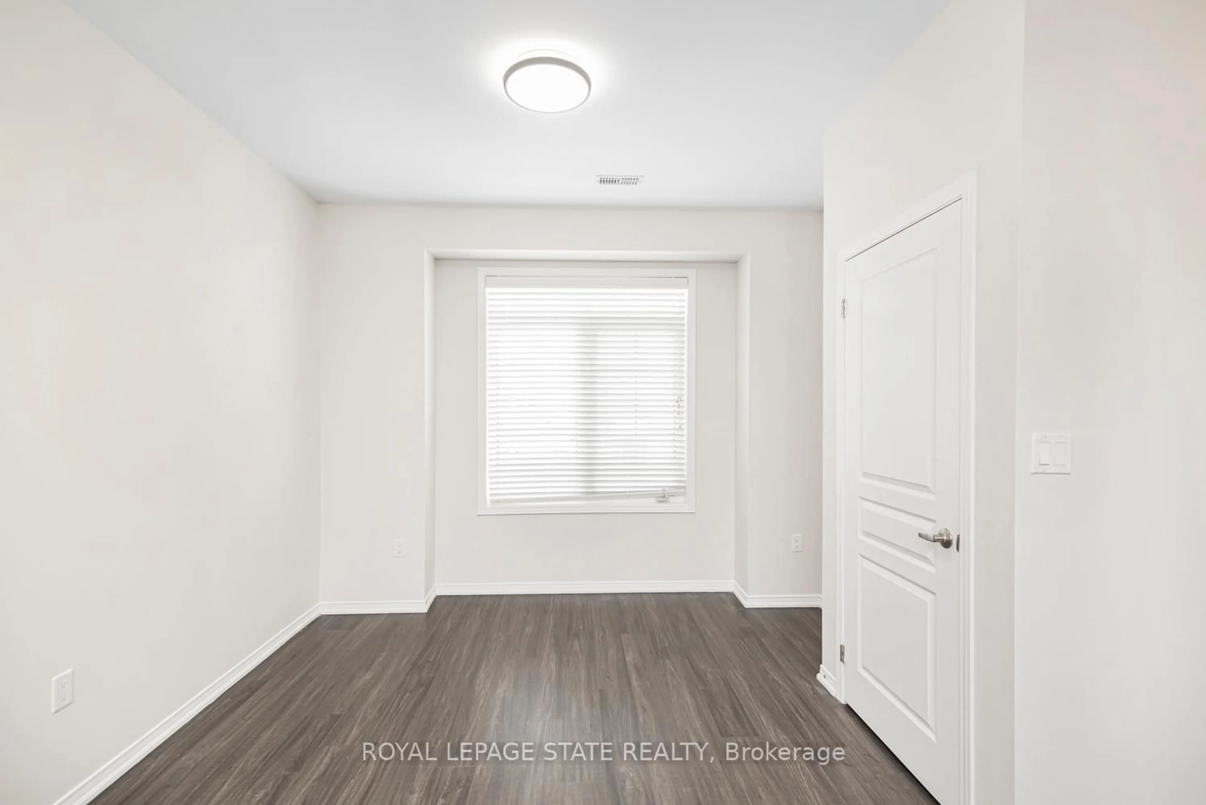 Indoor entryway for 5038 Serena Dr, Lincoln Ontario L0R 1B2