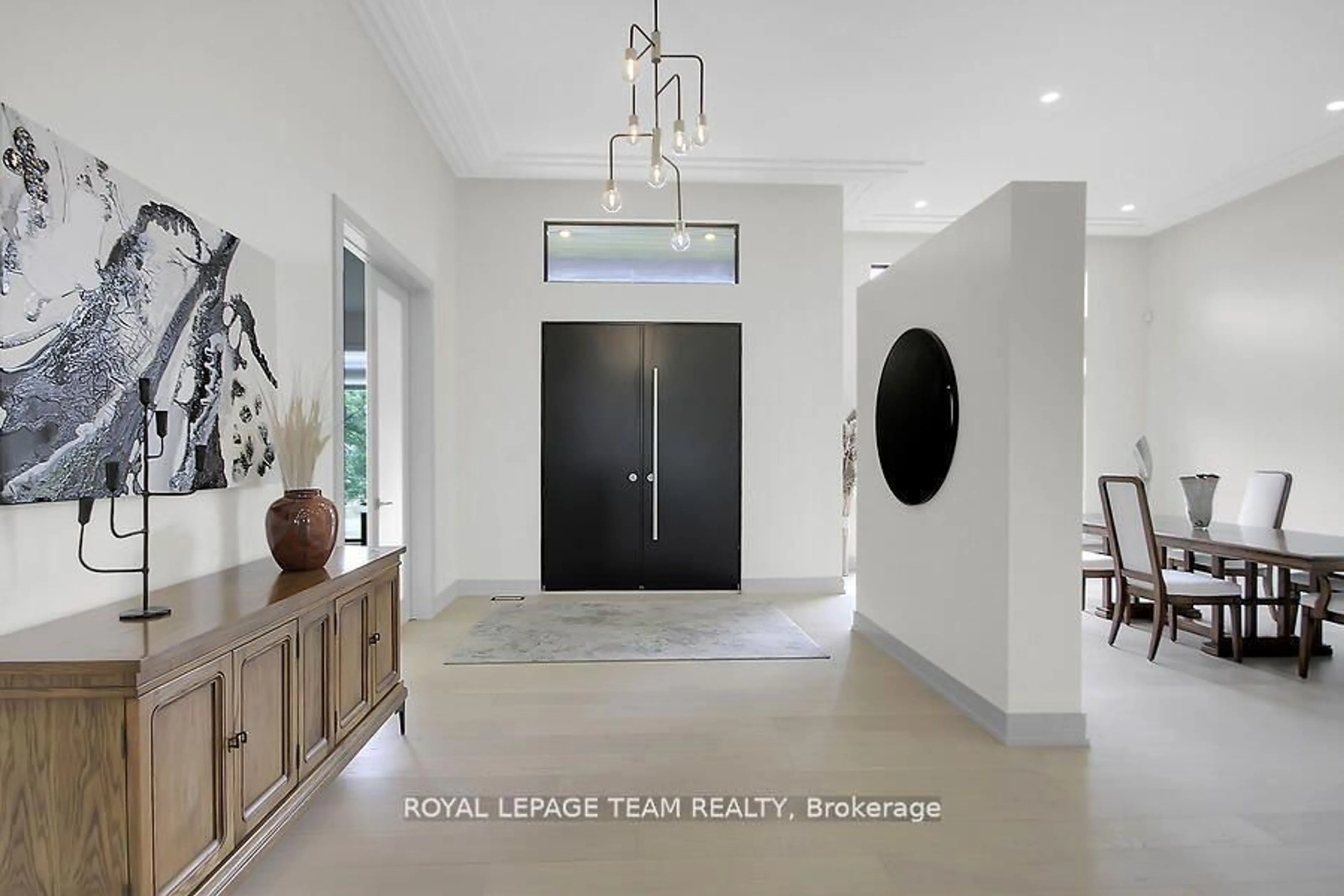 Indoor entryway for 6865 Pebble Trail Way, Ottawa Ontario K4P 0C4