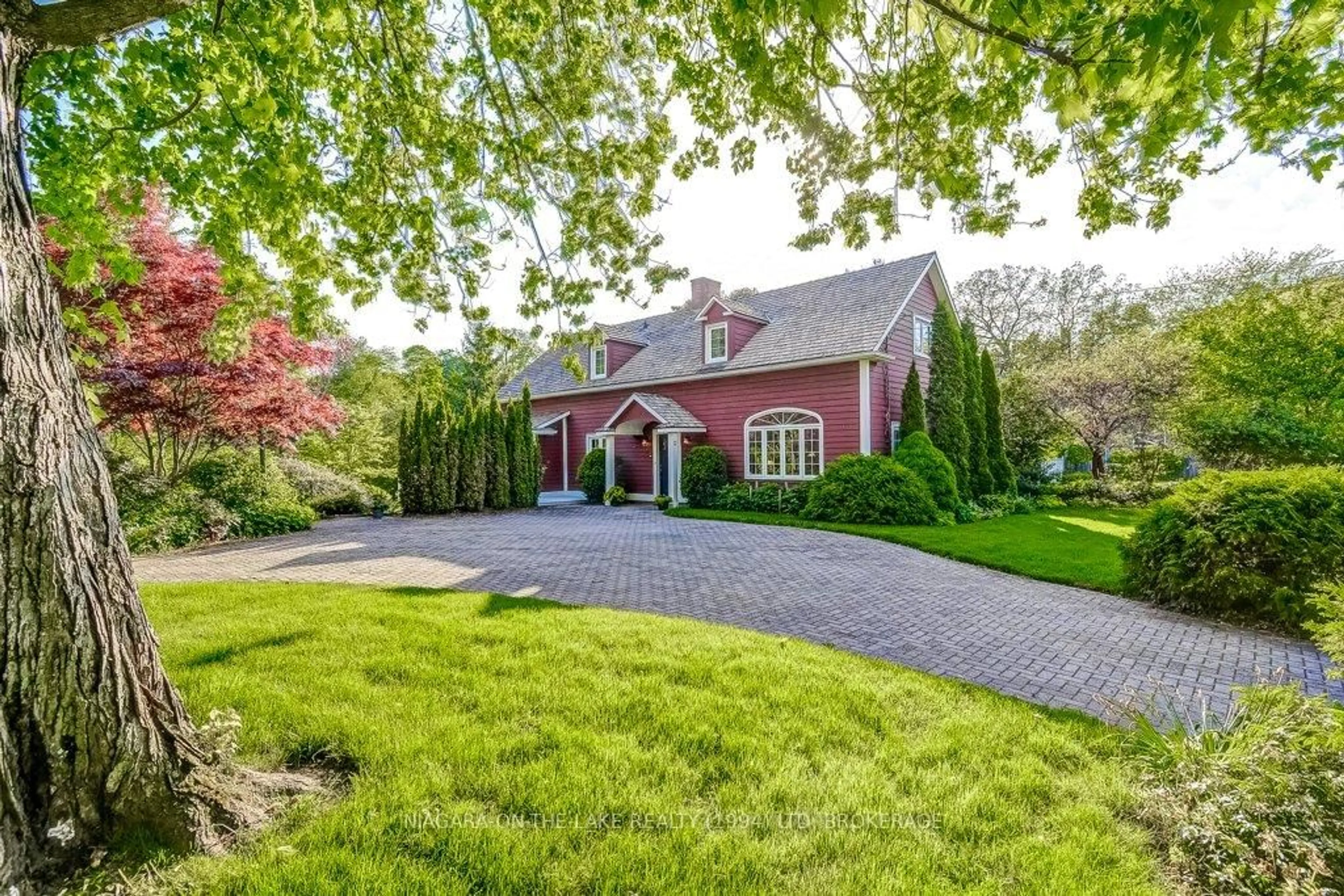 Home with brick exterior material, street for 12 CENTRE St, Niagara-on-the-Lake Ontario L0S 1J0