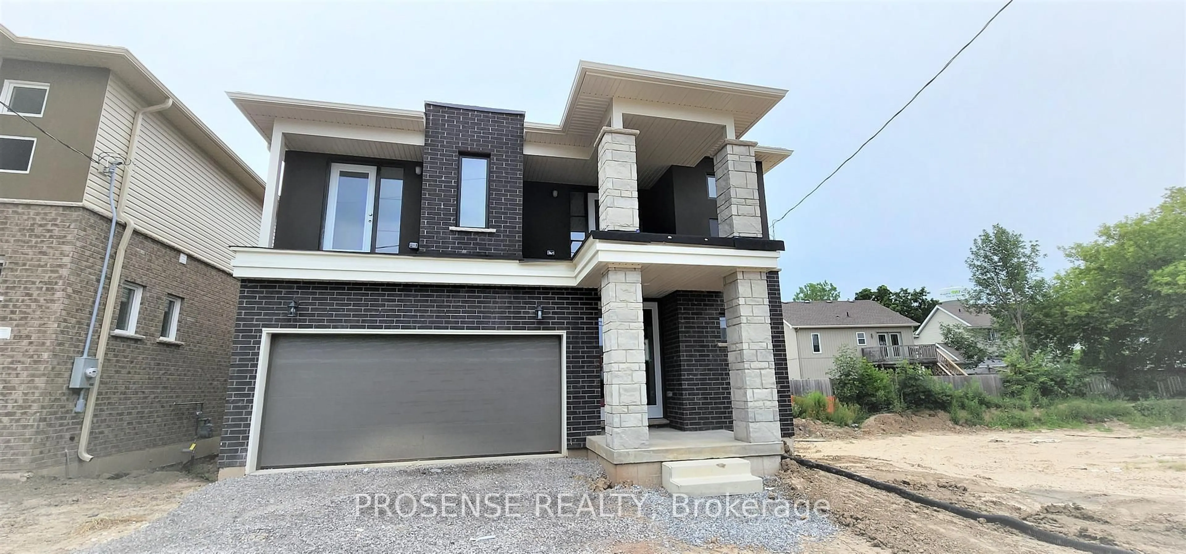 Home with brick exterior material, street for 217 TAYLOR St, Thorold Ontario L2V 1C2