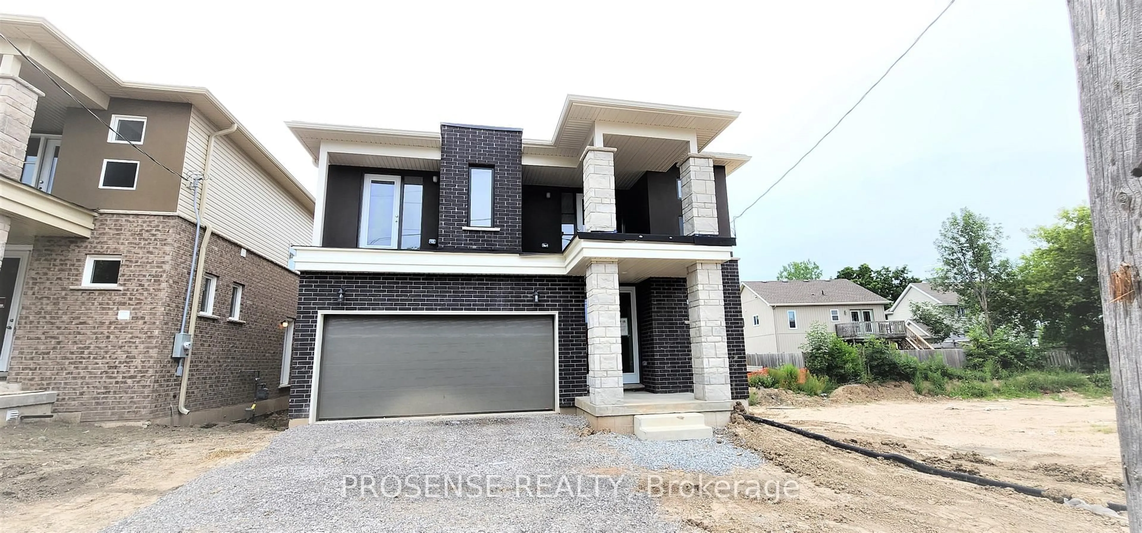 Home with brick exterior material, street for 217 TAYLOR St, Thorold Ontario L2V 1C2