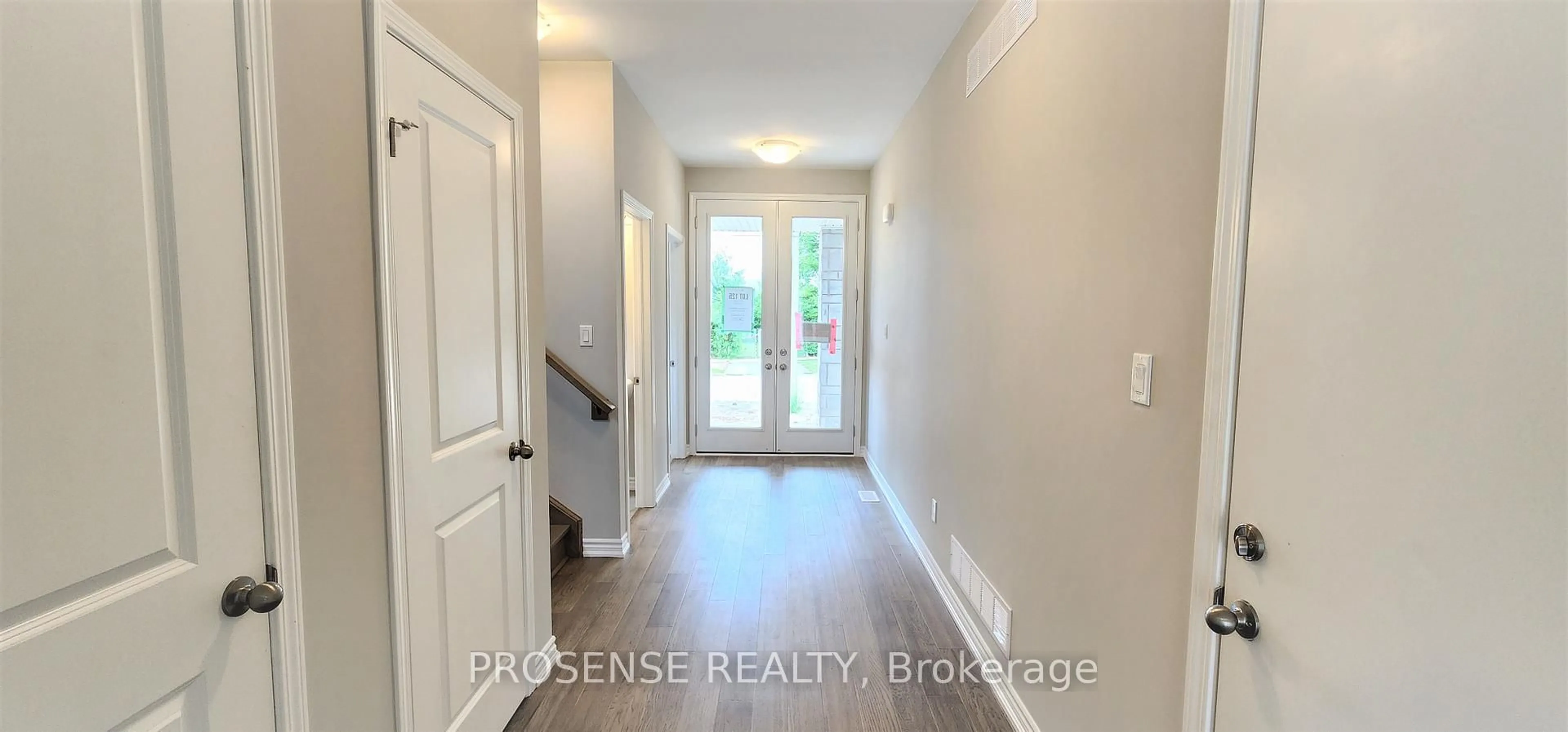 Indoor entryway for 217 TAYLOR St, Thorold Ontario L2V 1C2