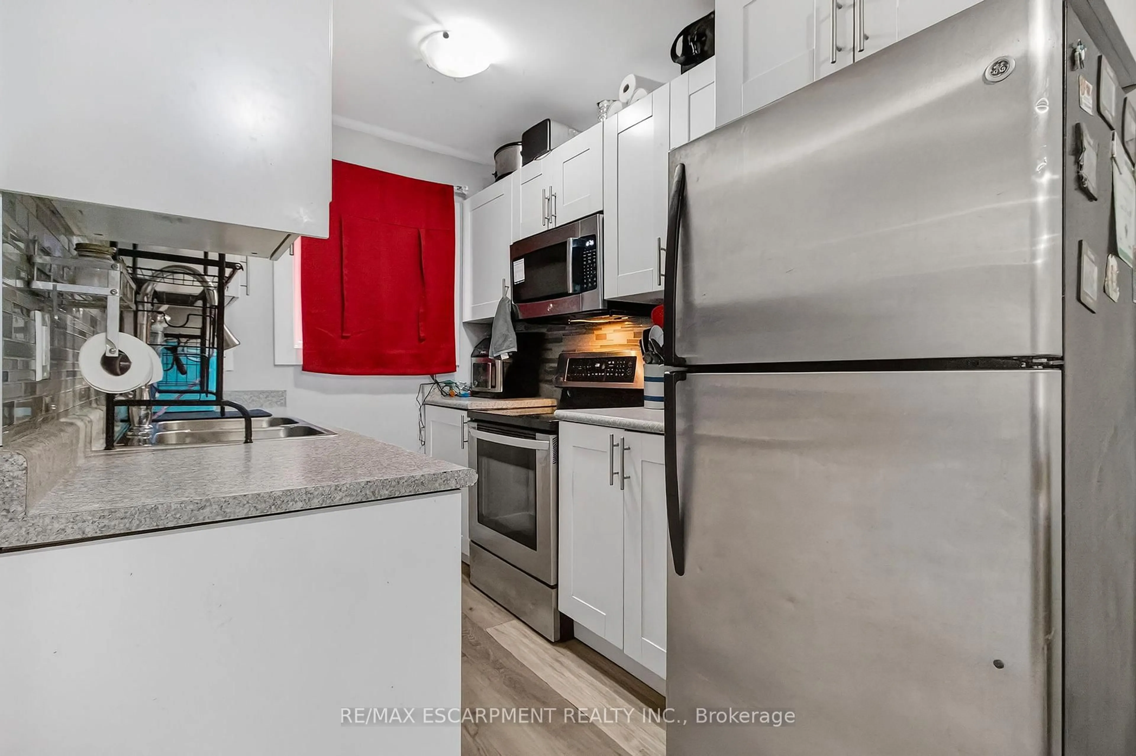 Unknown for 1775 Culver Dr #108, London East Ontario N5V 3H6