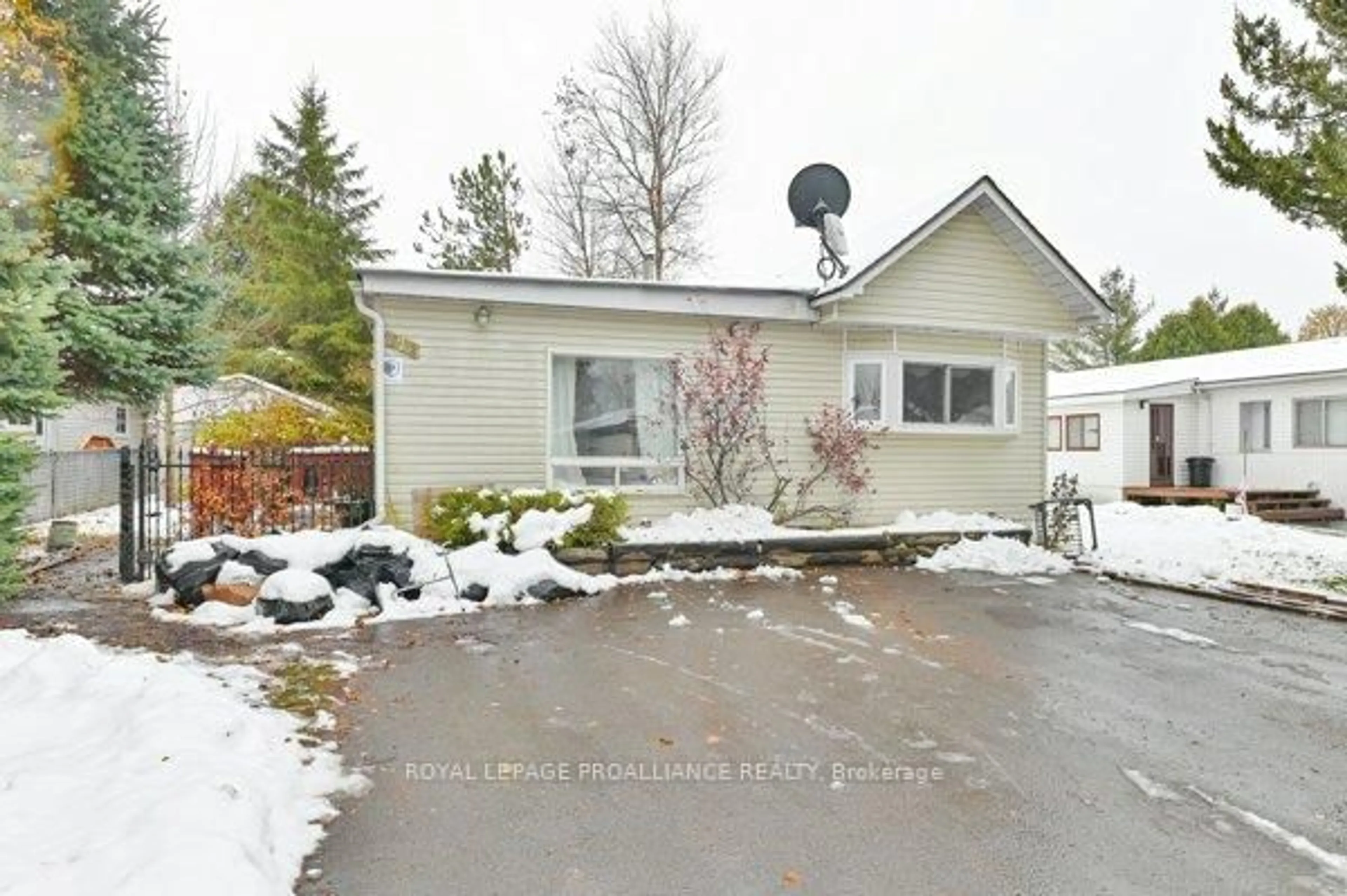 Unknown for 529 Old Highway 2 #121, Quinte West Ontario K8P 4G5