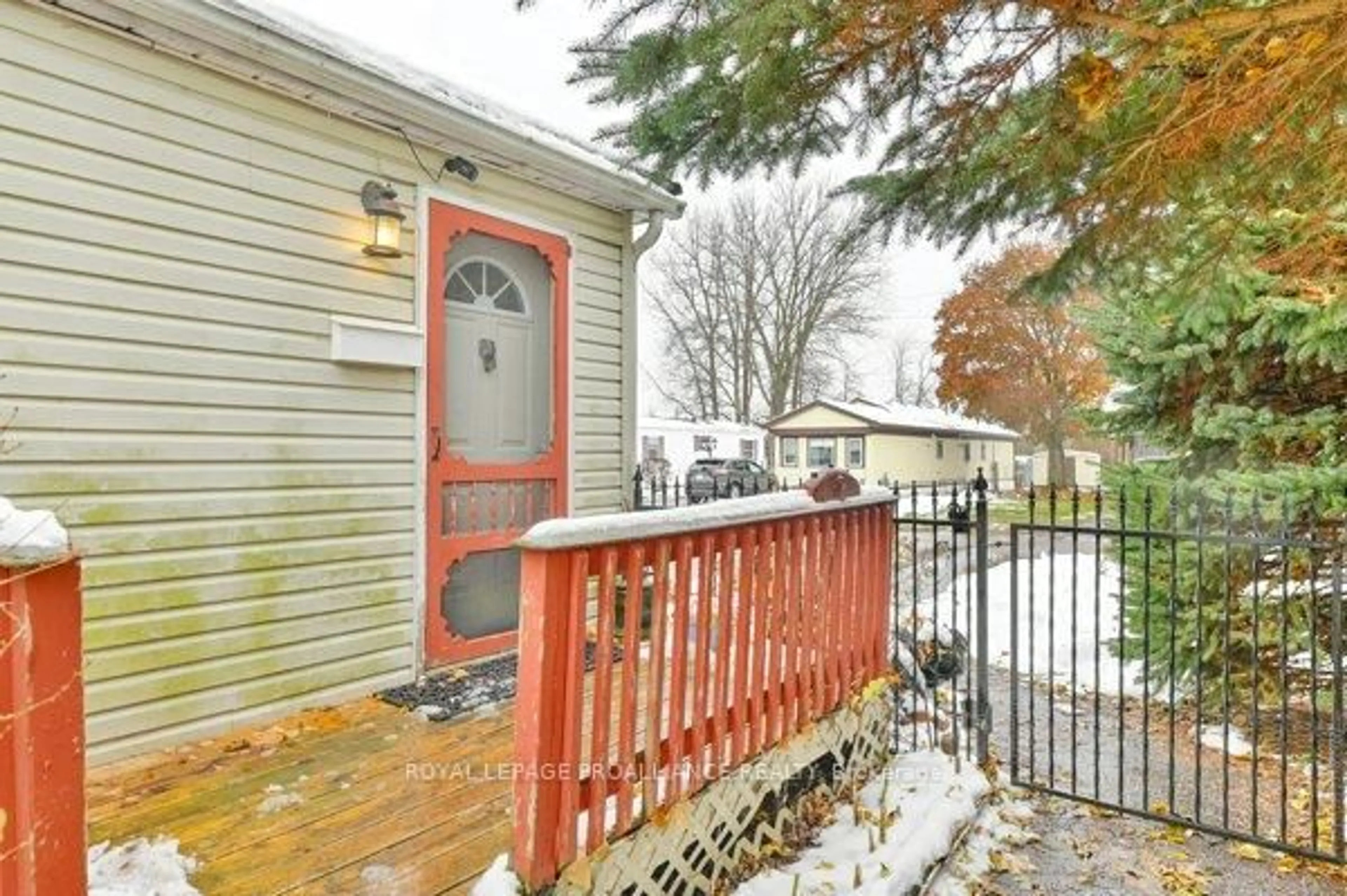 Unknown for 529 Old Highway 2 #121, Quinte West Ontario K8P 4G5