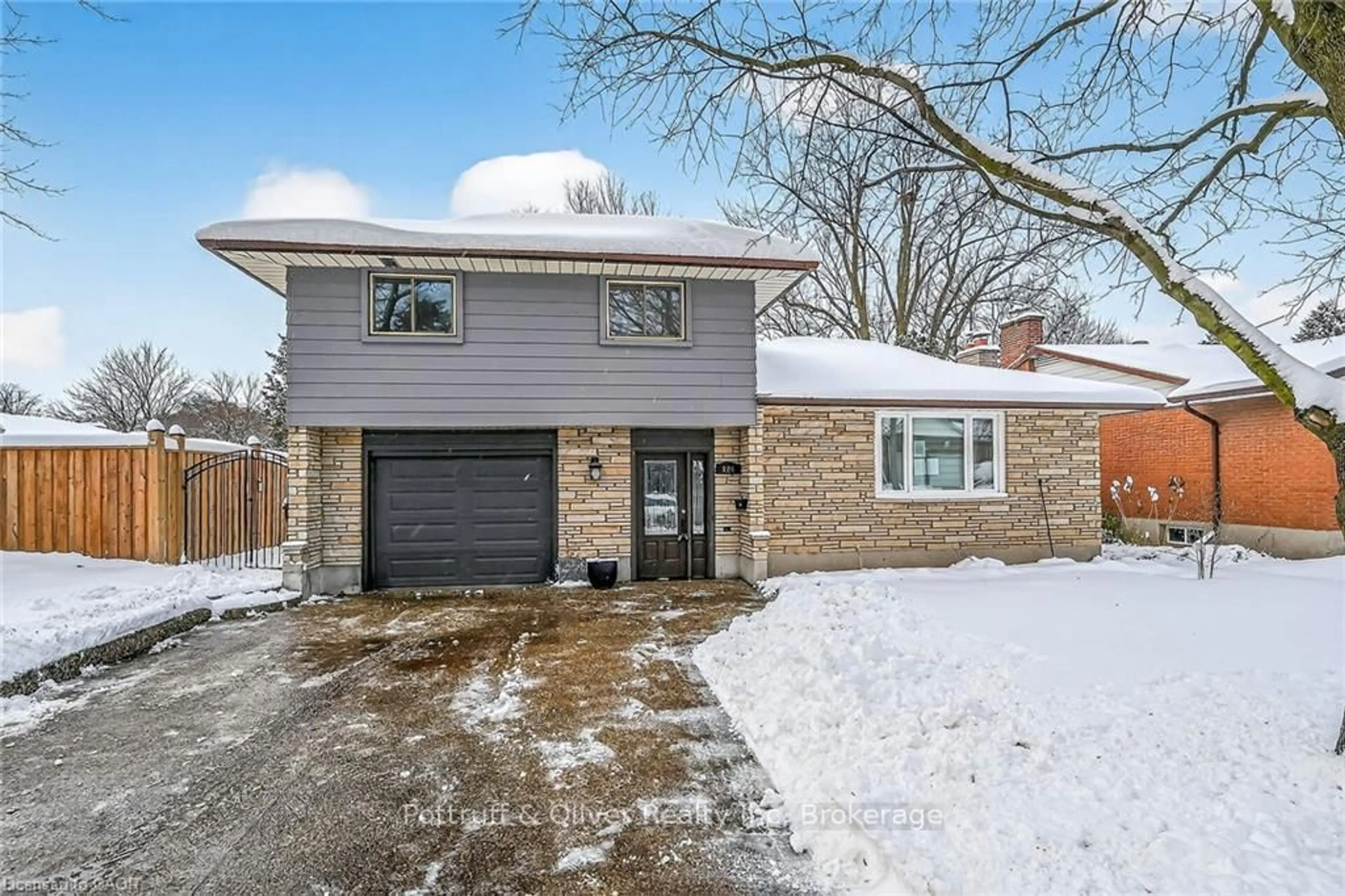 Home with brick exterior material, street for 124 Southwood Dr, Cambridge Ontario N1S 3S2