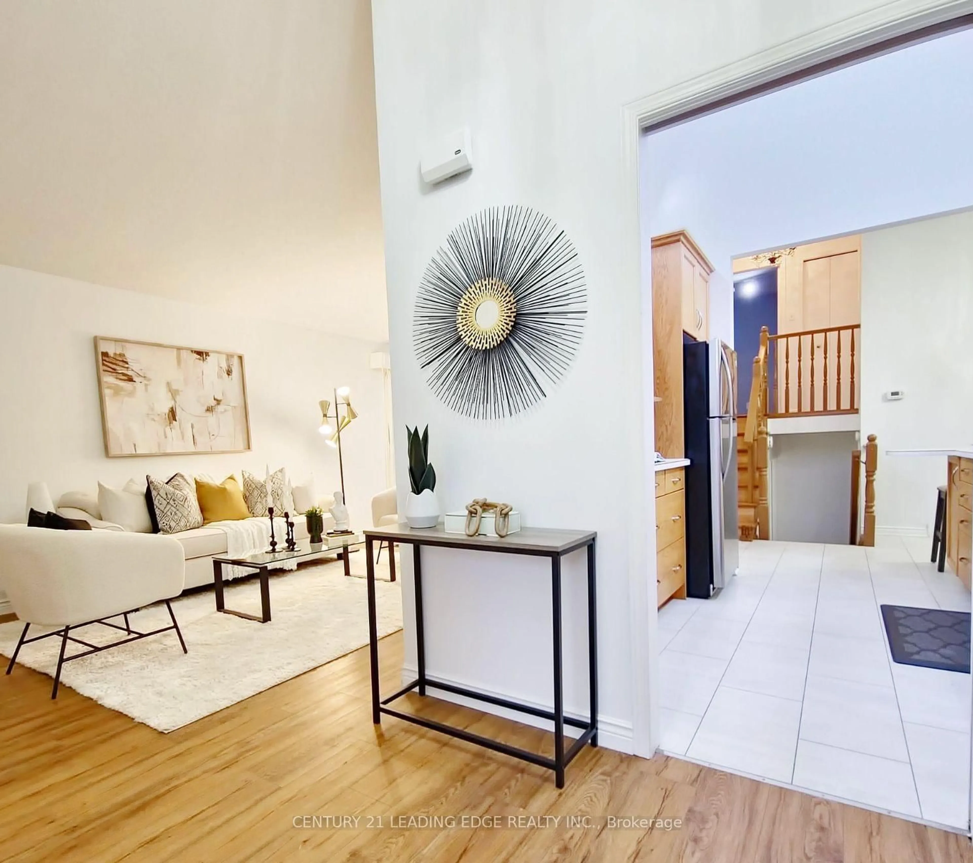 Indoor entryway for 50 Barrydale Cres, London North Ontario N6G 2X4