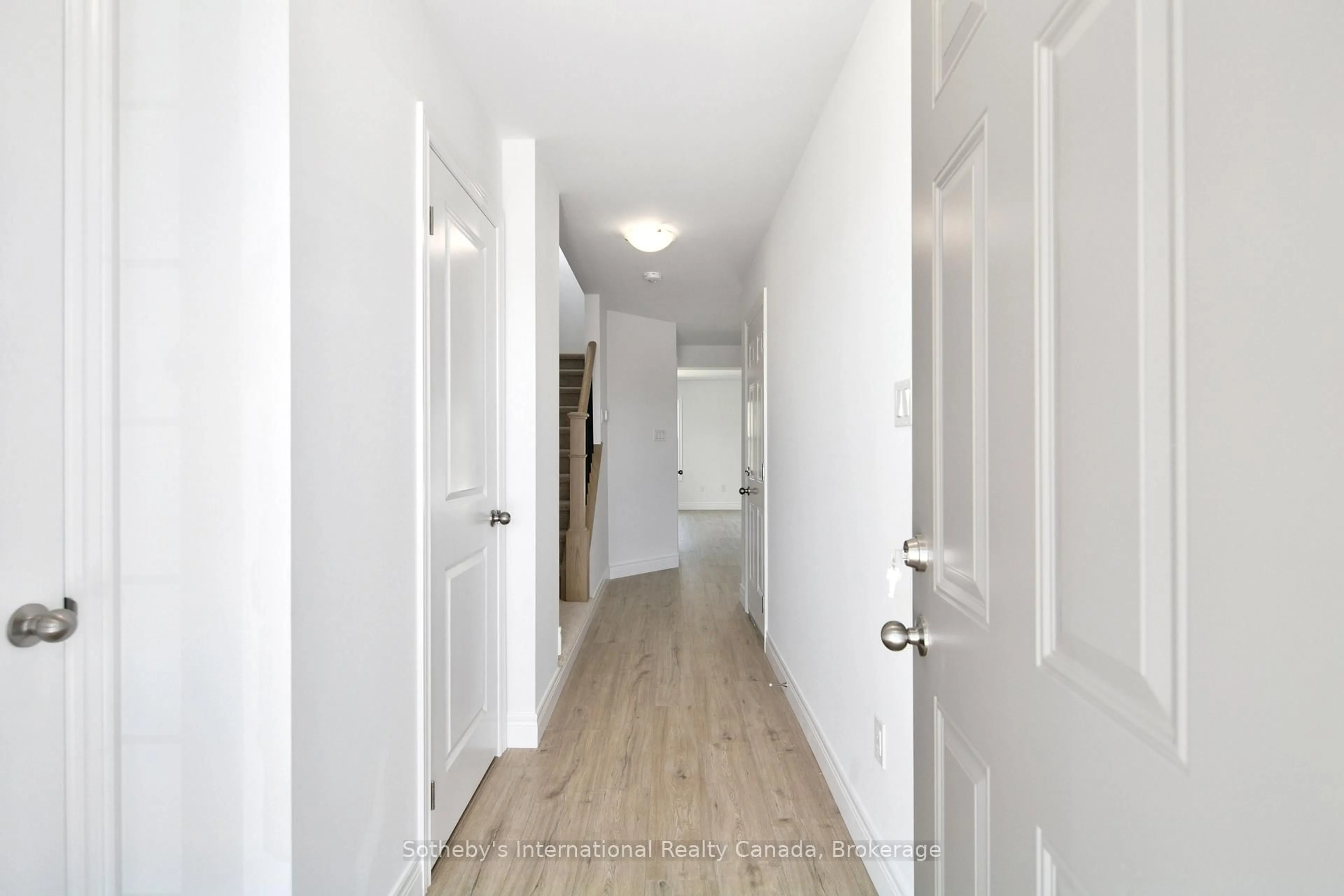 Indoor entryway for 153 Equality Dr, Meaford Ontario N4L 0B4