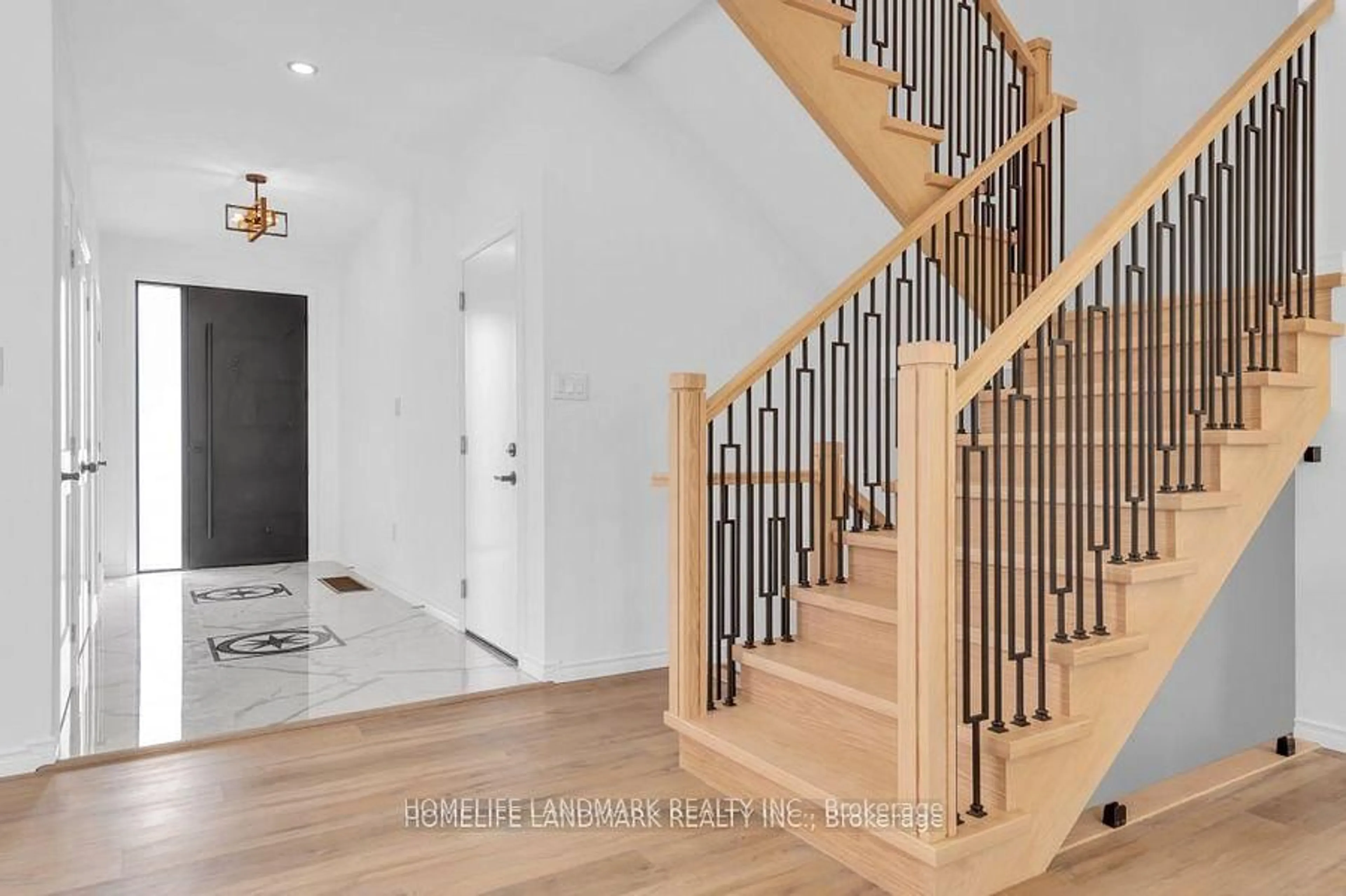 Stairs for 36 Regent St, Trent Hills Ontario K0L 1L0