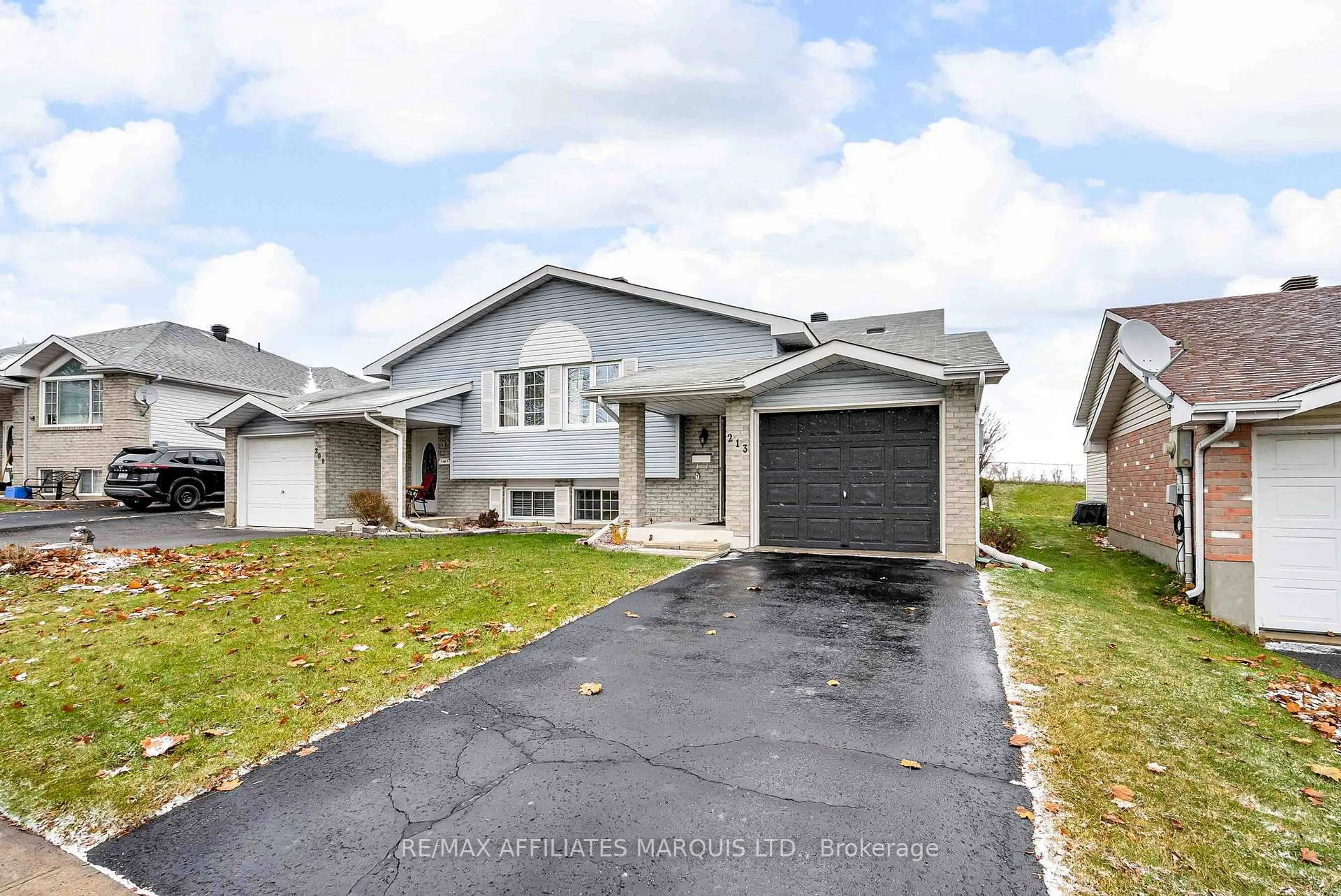 Unknown for 213 Northwoods Cres, Cornwall Ontario K6H 7G1