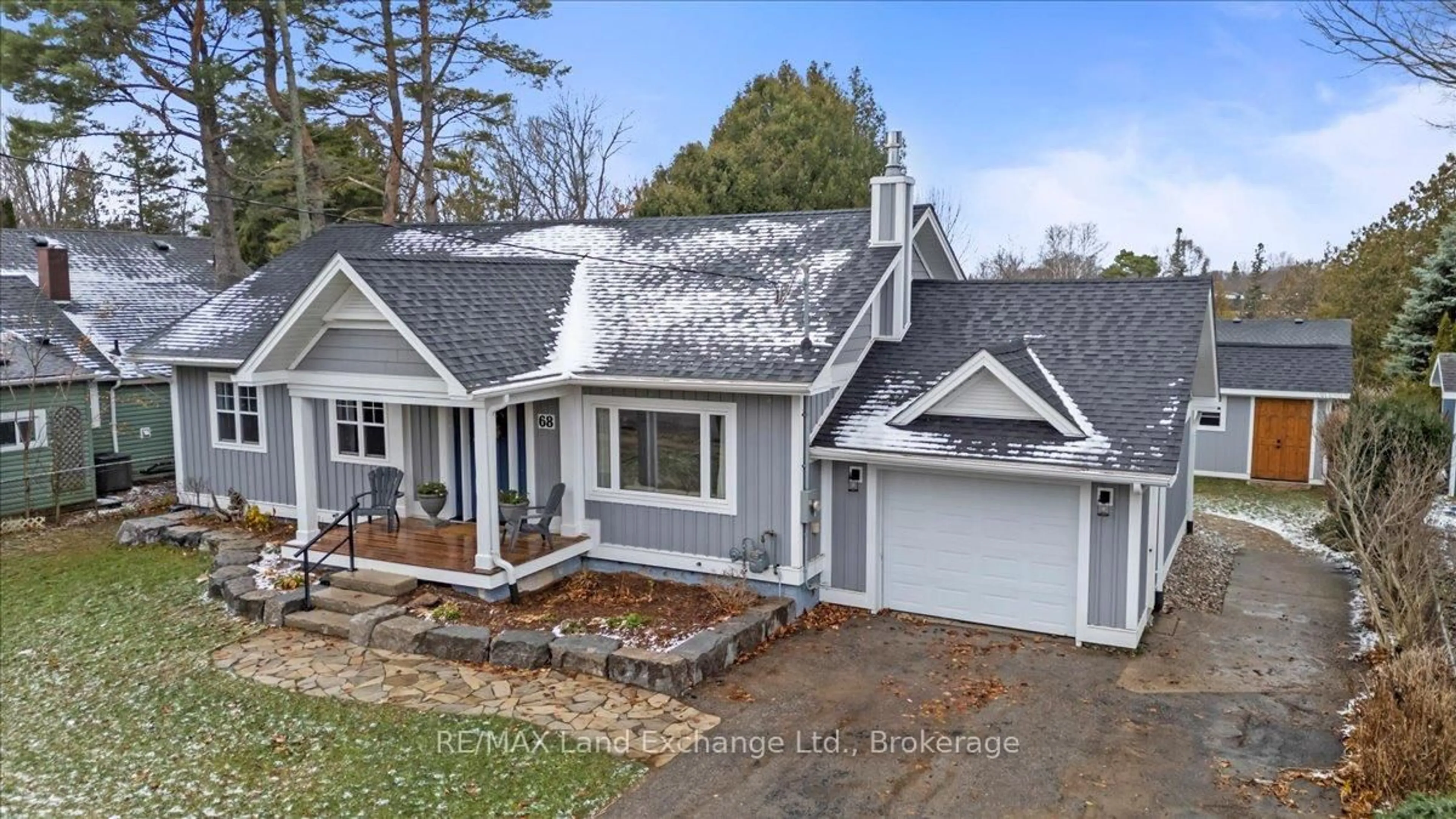 A pic from outside/outdoor area/front of a property/back of a property/a pic from drone, street for 68 Grey St, Saugeen Shores Ontario N0H 2L0