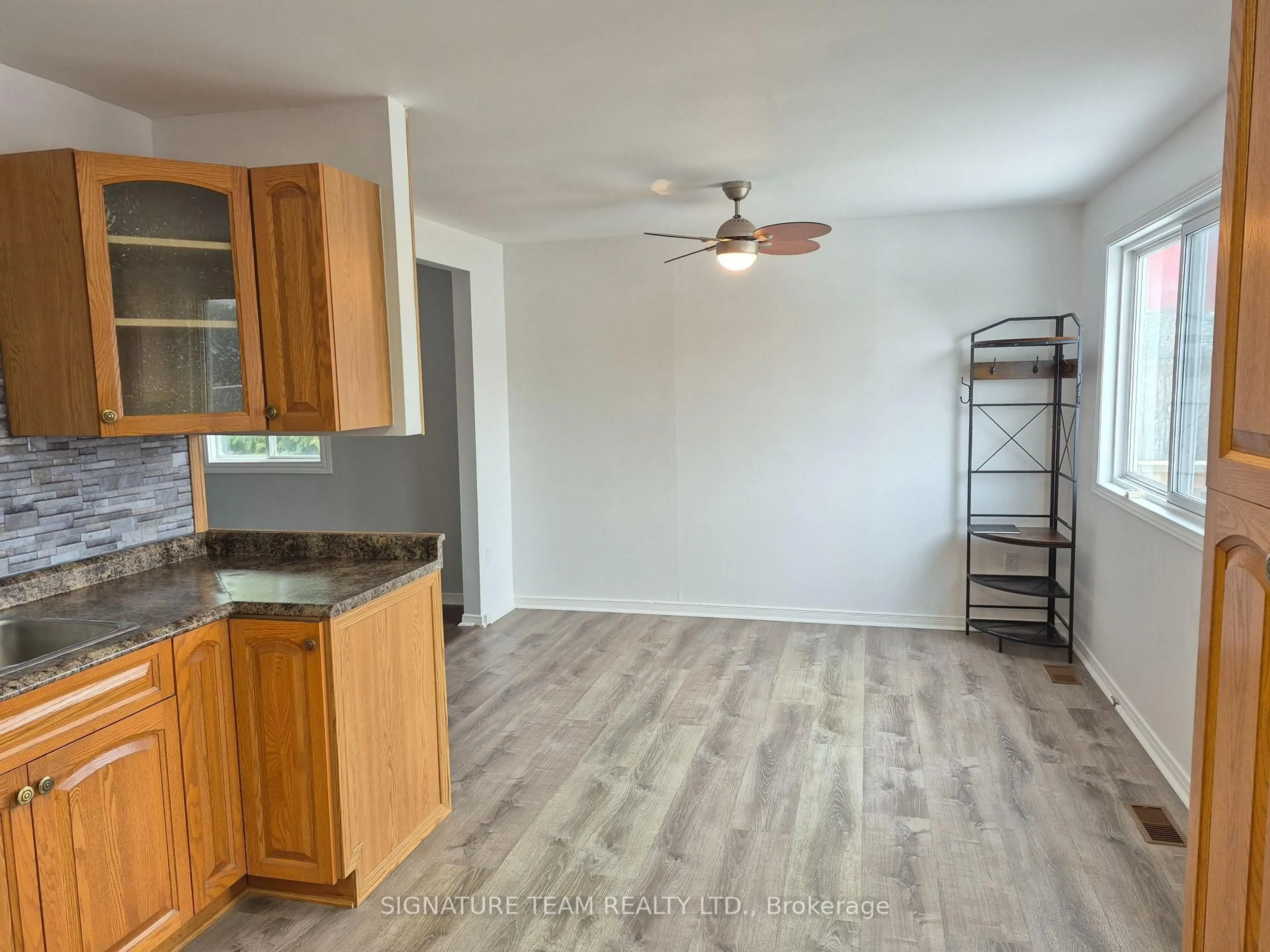 Unknown for 17 Vankessel St, Cobden Ontario K0J 1K0