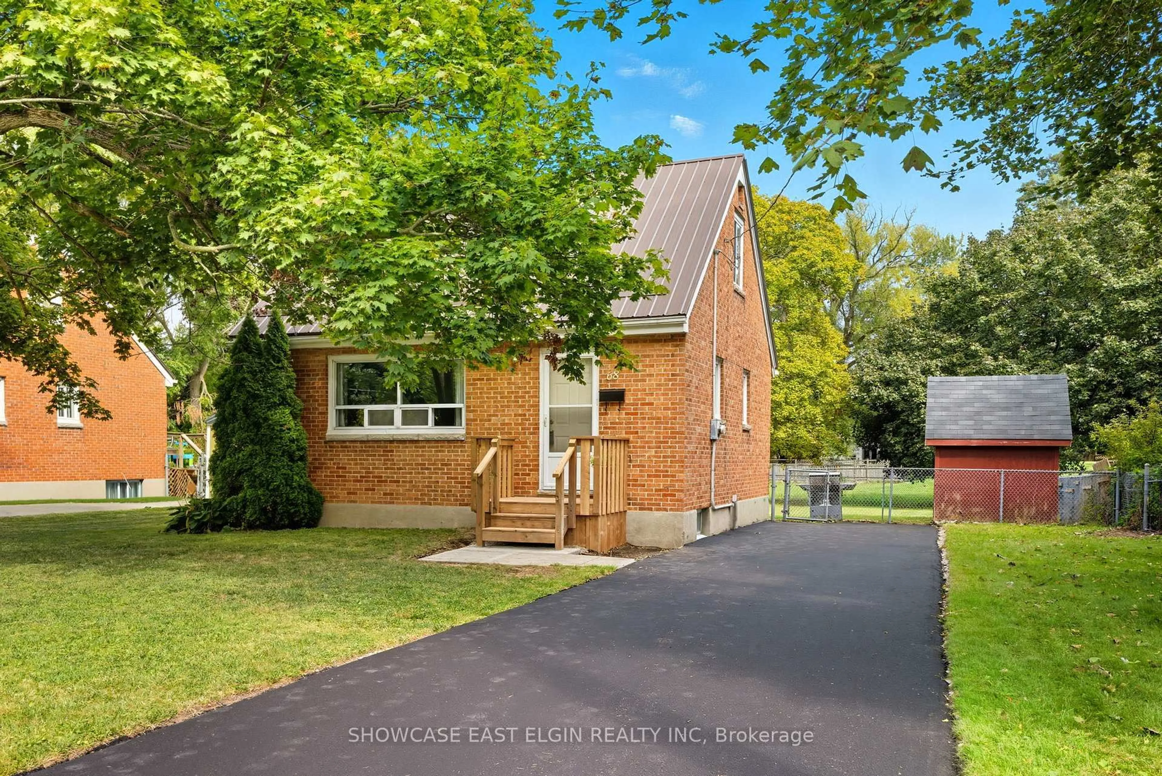 Home with brick exterior material, street for 68 Dunkirk Dr, St. Thomas Ontario N5R 1S3