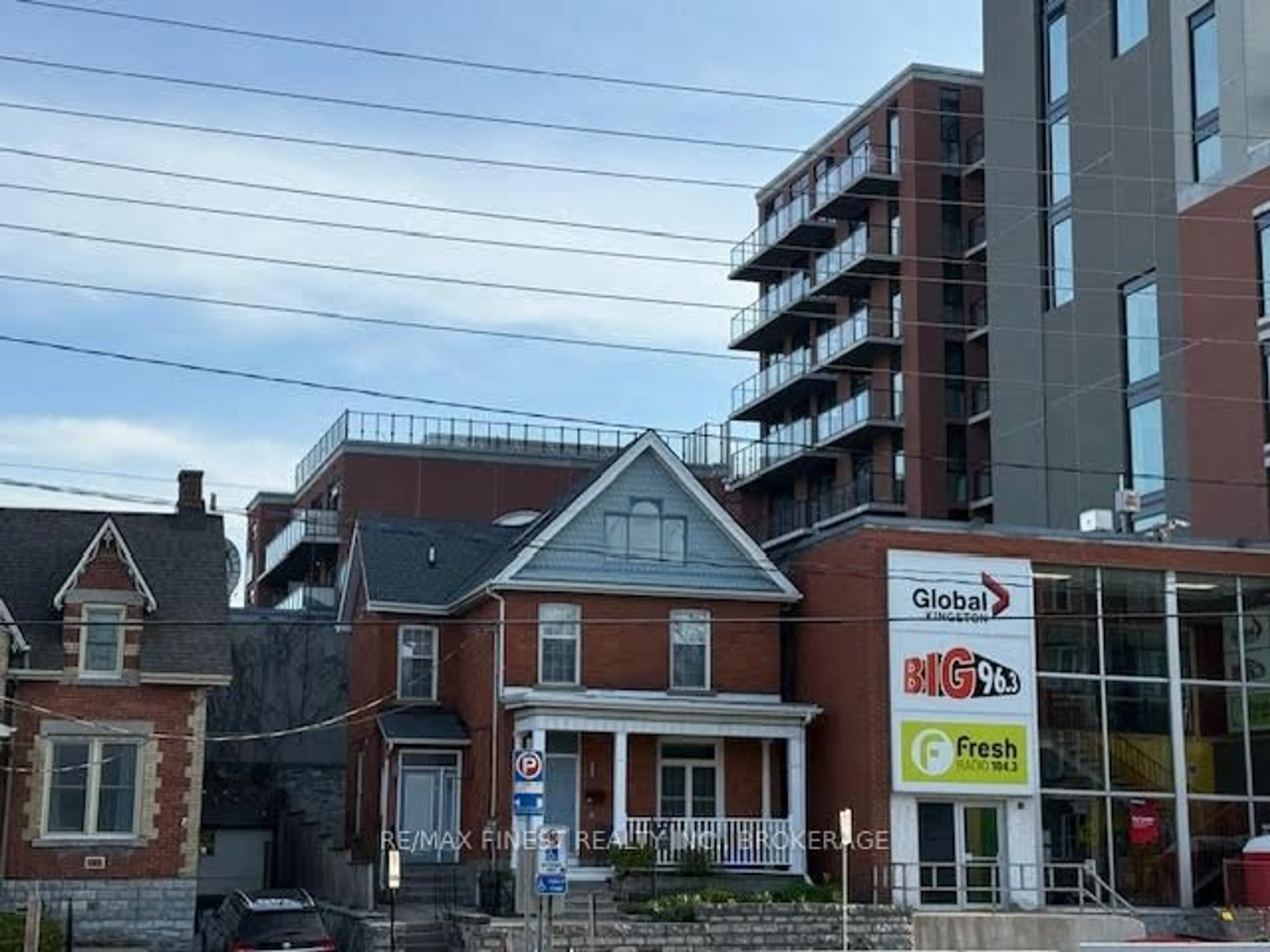 Unknown for 166 Queen St, Kingston Ontario K7K 1B1