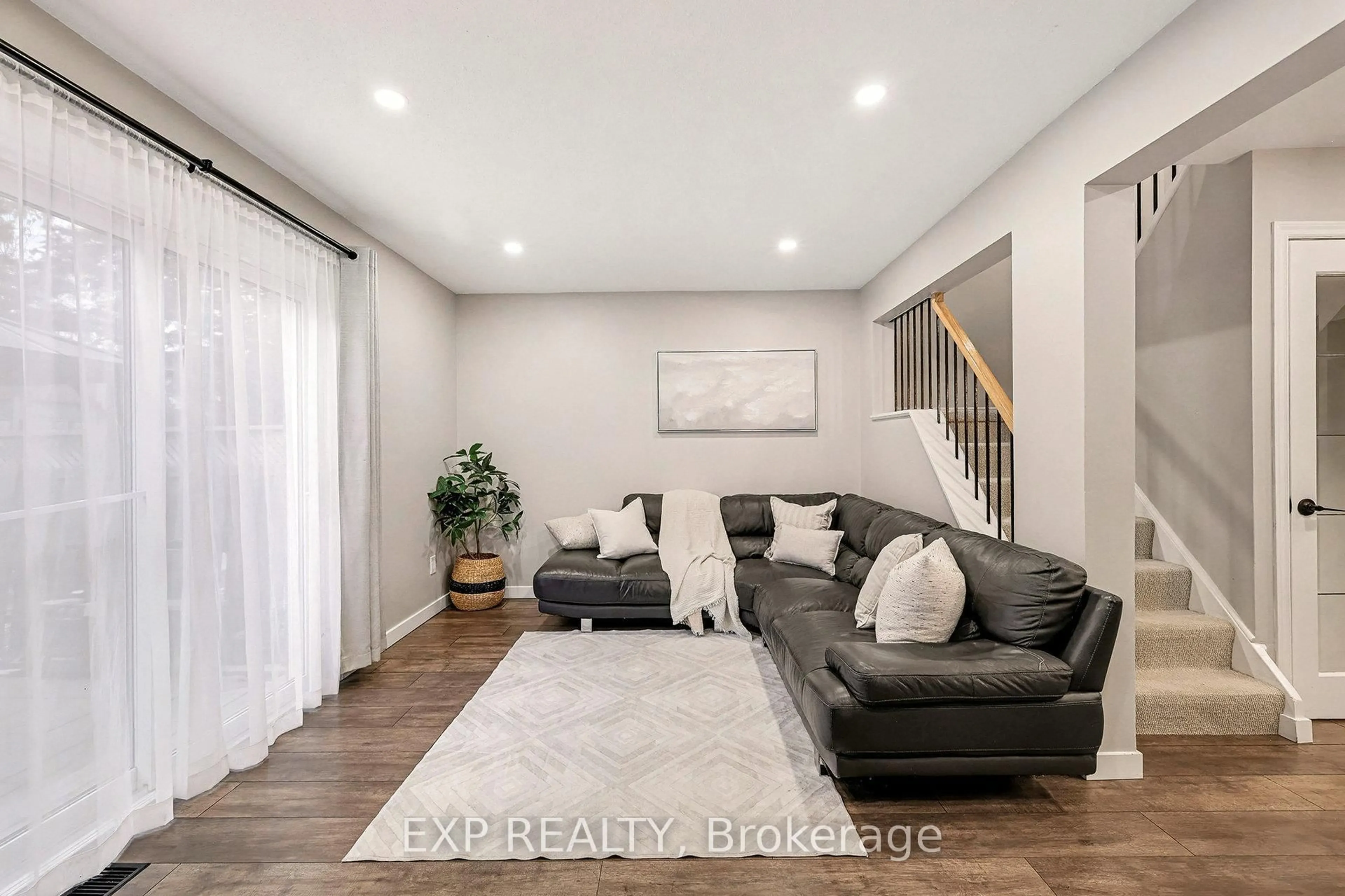 Living room with furniture, unknown for 23 Mccurdy Dr, Kanata Ontario K2L 2W7