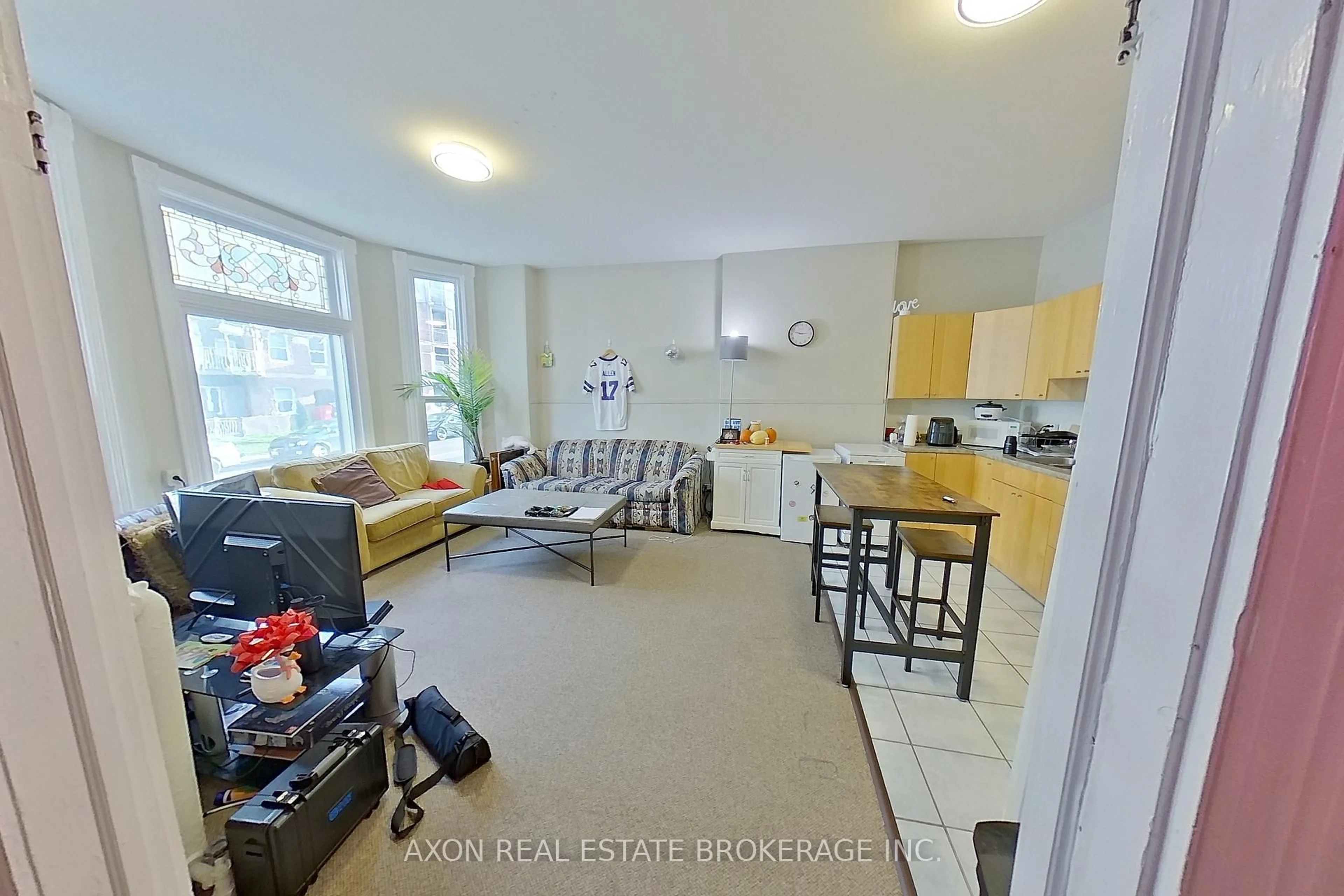 A pic of a room for 206 Bagot St, Kingston Ontario K7L 3G1