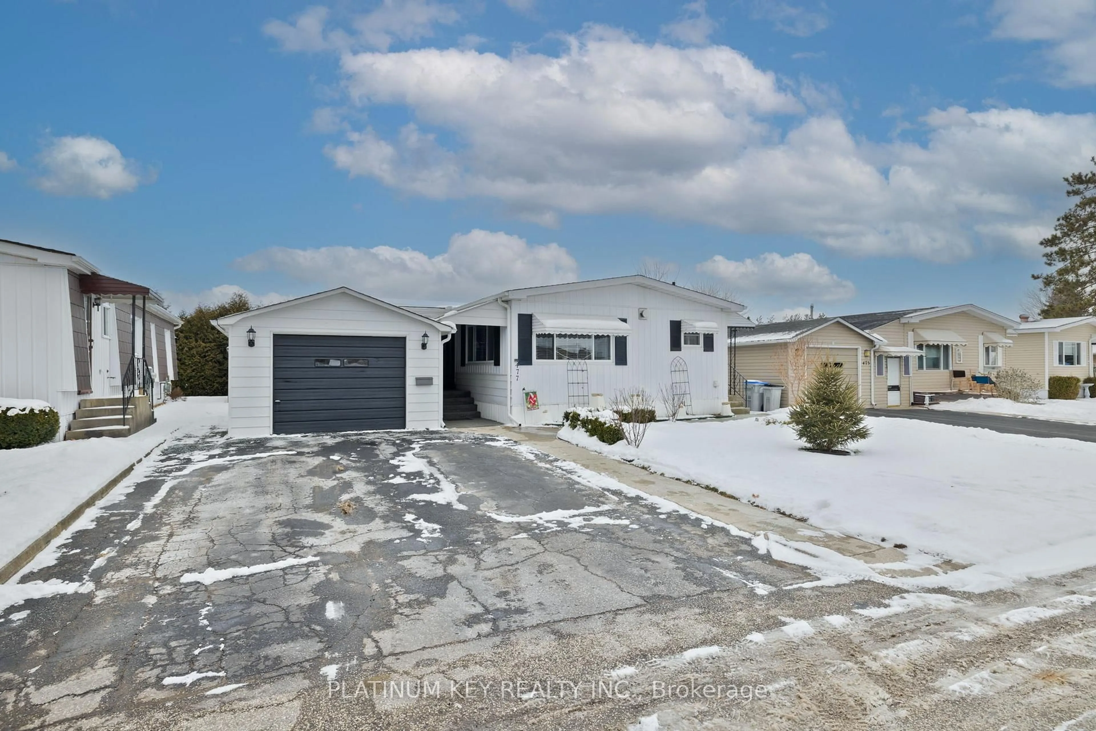 Unknown for 477 Richard Cres, Strathroy-Caradoc Ontario N7G 3P4