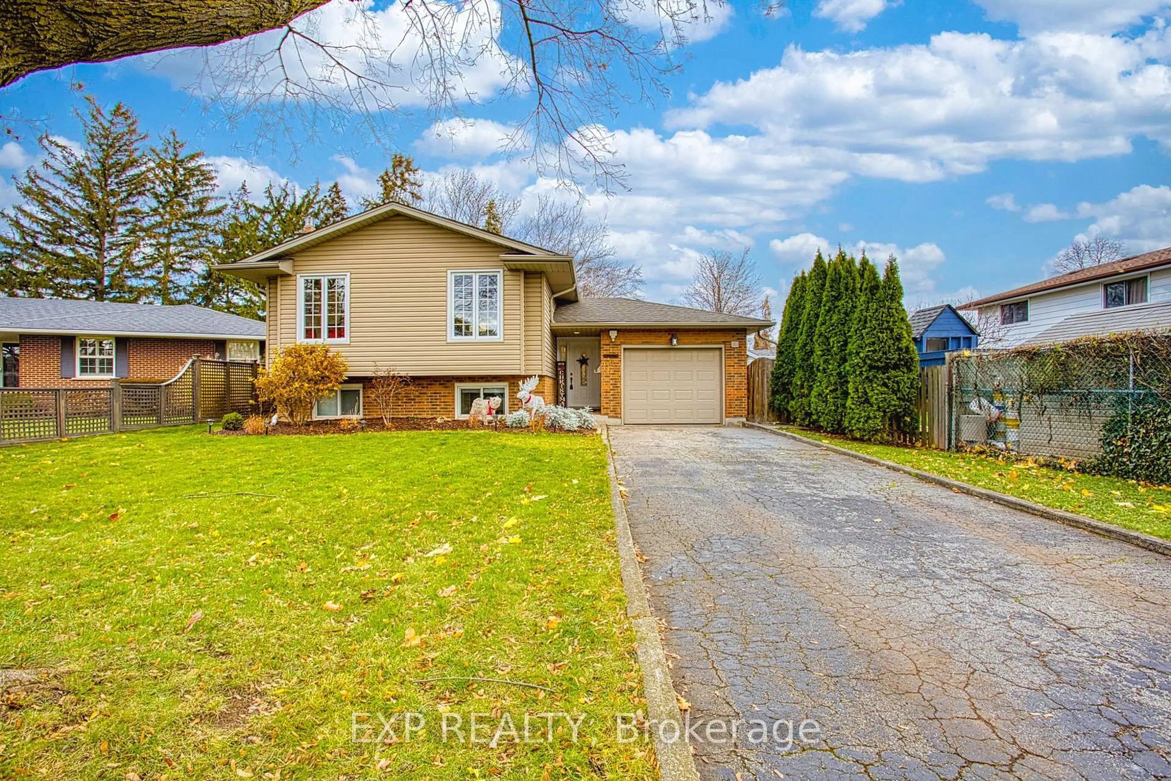 Unknown for 6 Jolie Crt, St. Catharines Ontario L2M 6V6