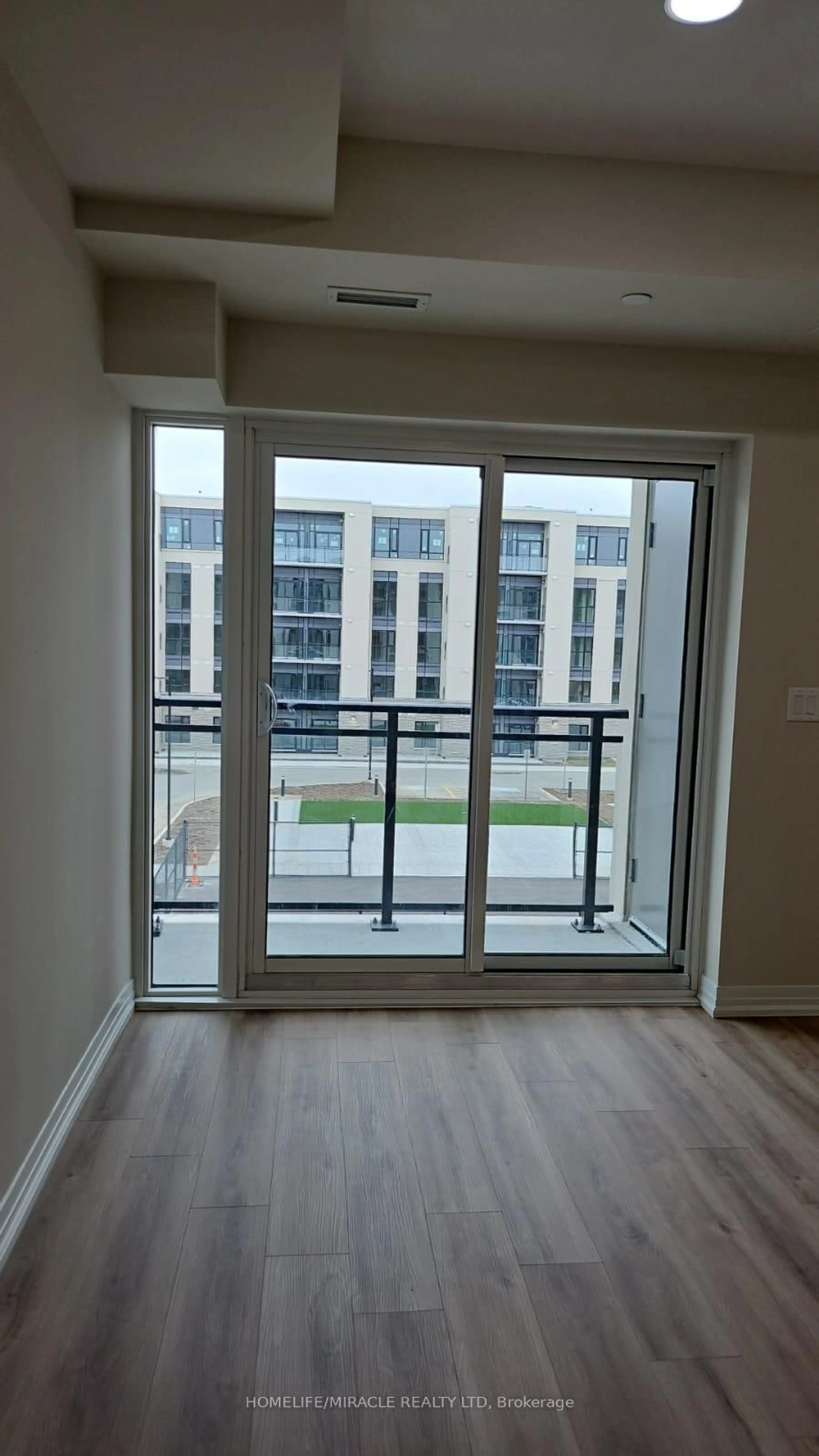 A pic of a room for 50 Herrick Ave #212, St. Catharines Ontario L2P 0G3