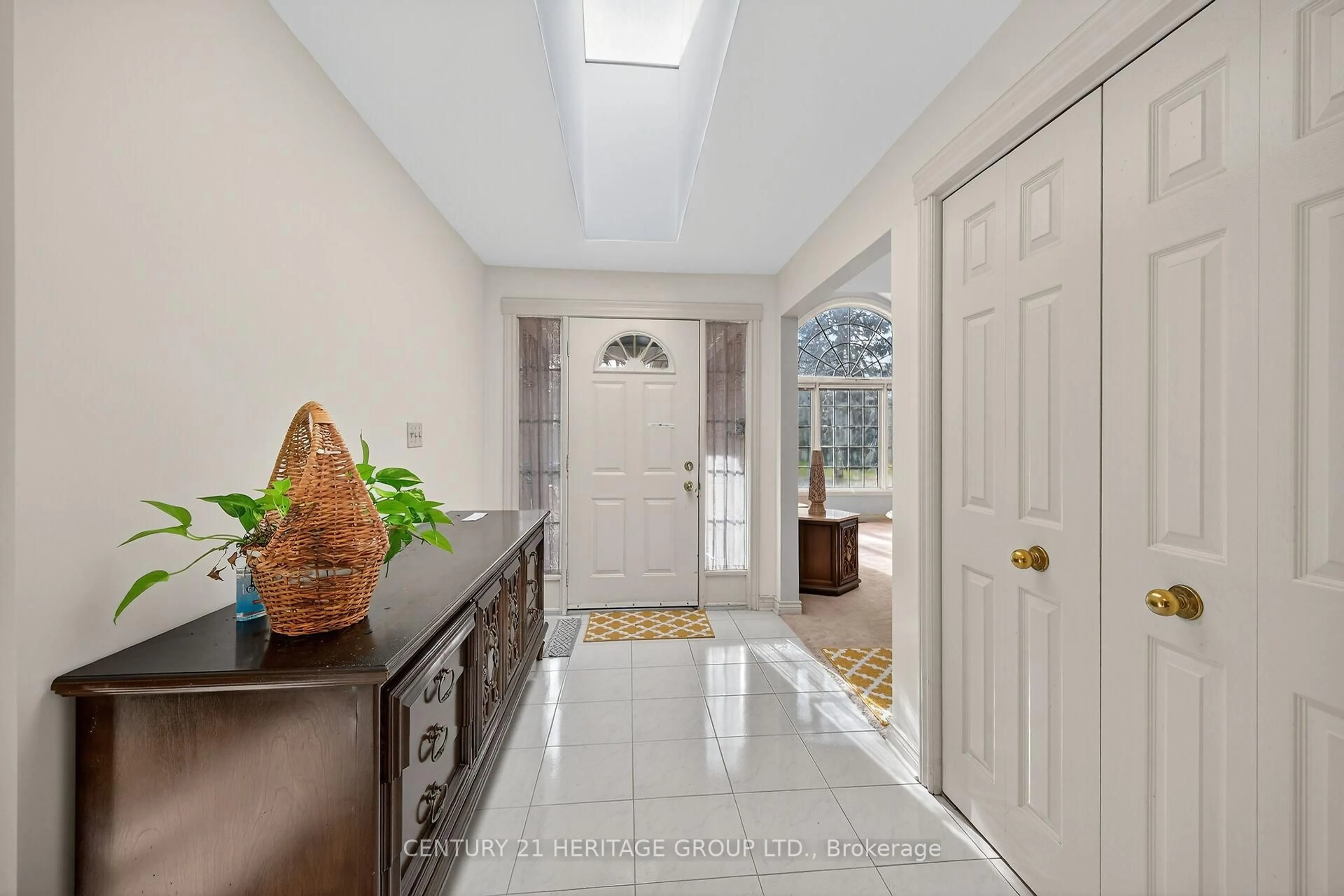 Indoor entryway for 3527 Rittenhouse Rd, Lincoln Ontario L0R 2C0