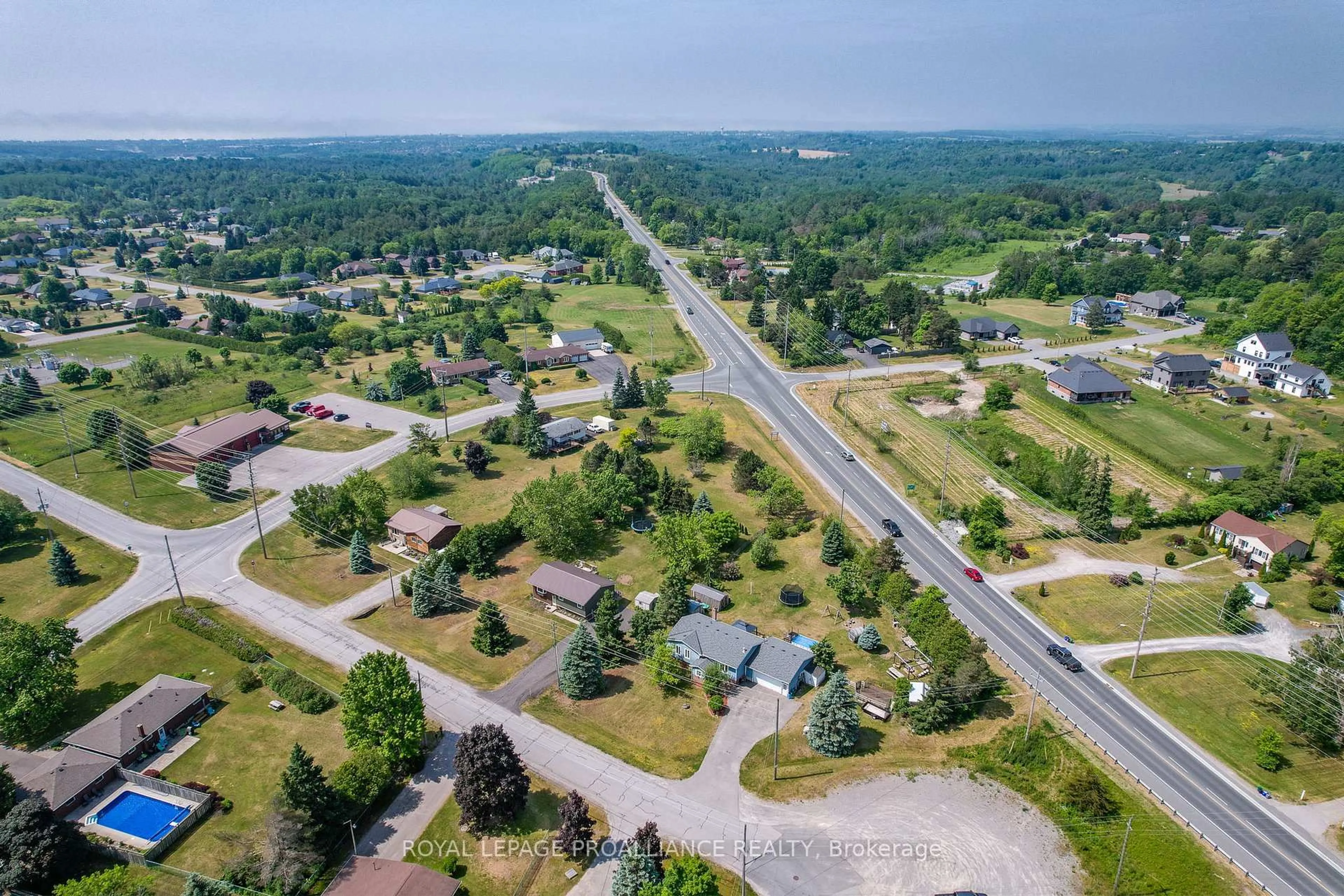 A pic from outside/outdoor area/front of a property/back of a property/a pic from drone, street for 8 Oriole Cres, Hamilton Township Ontario K0K 1C0