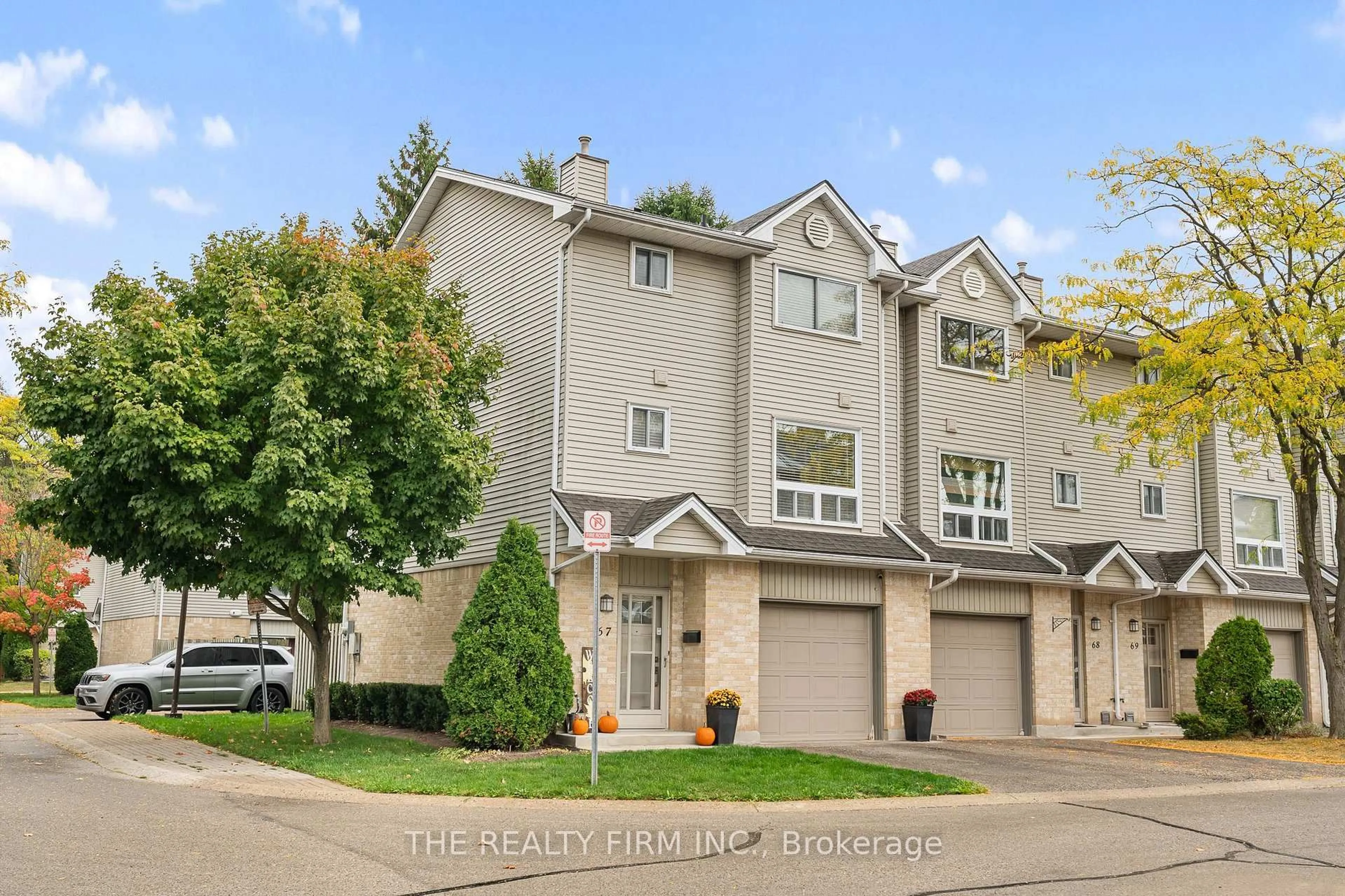 Unknown for 1990 Wavell St #67, London East Ontario N5V 4N5