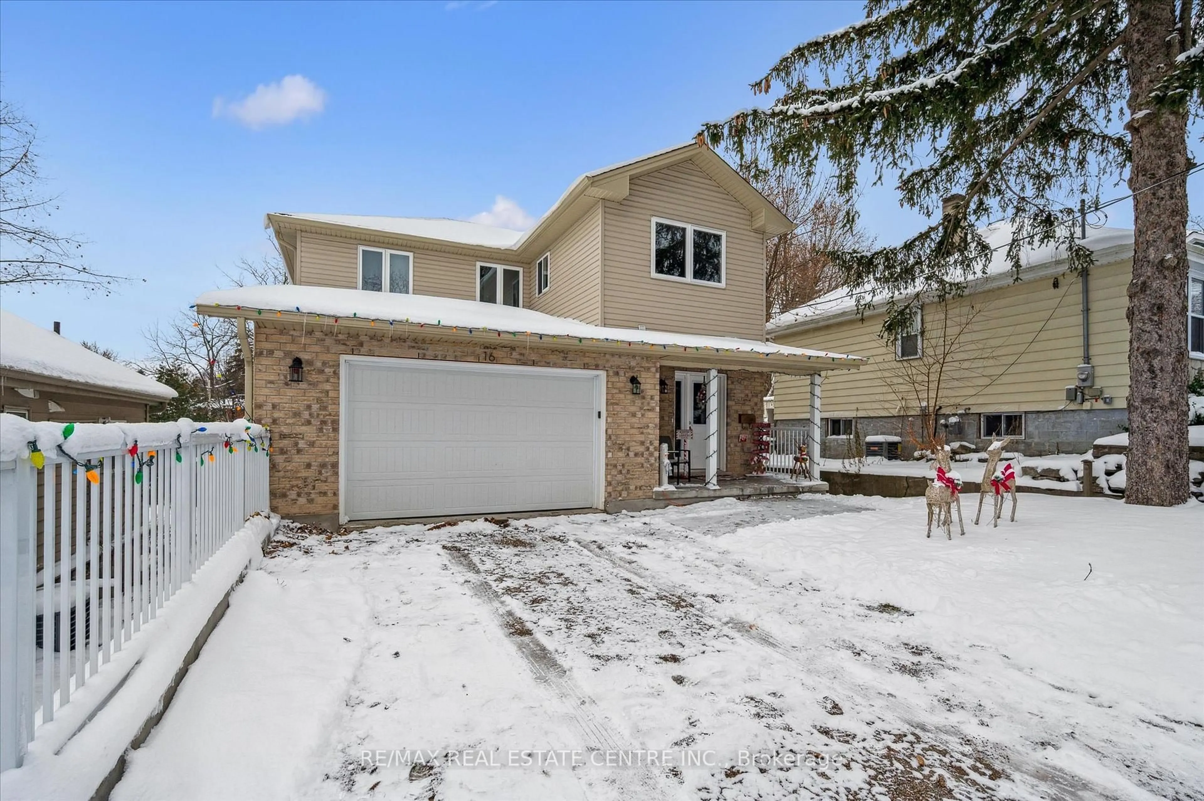 Unknown for 16 Edward St, Cambridge Ontario N3C 1J7