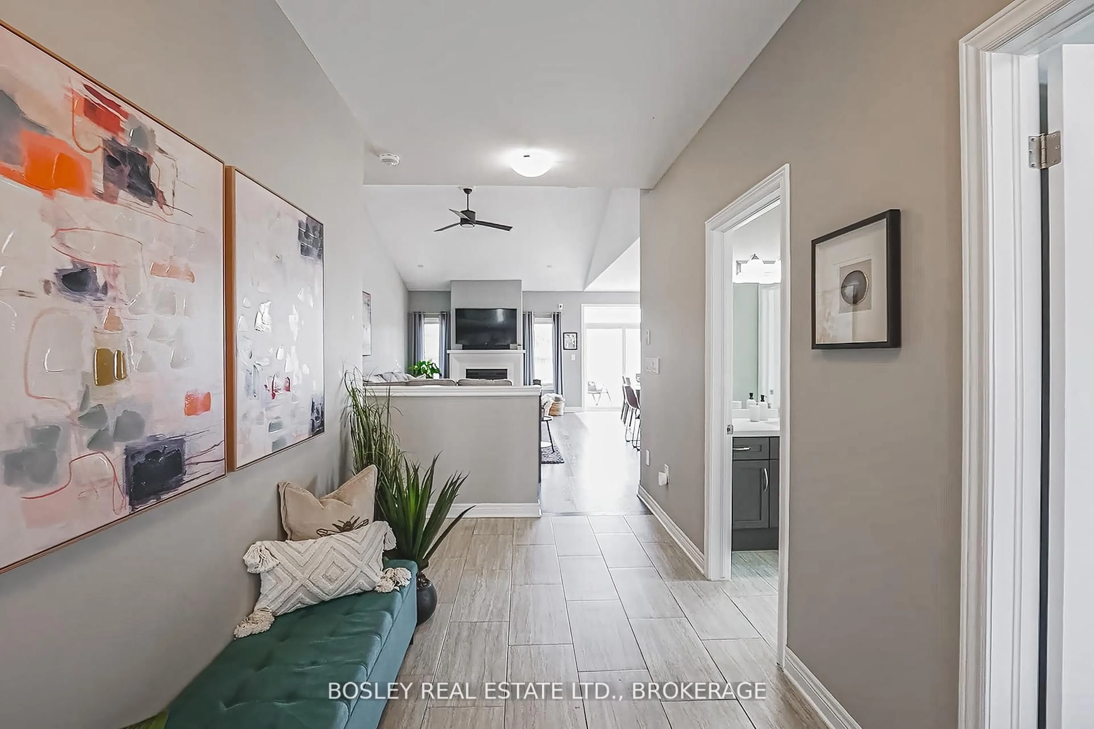 Indoor entryway for 14 Cinnamon St, Thorold Ontario L2V 0H6