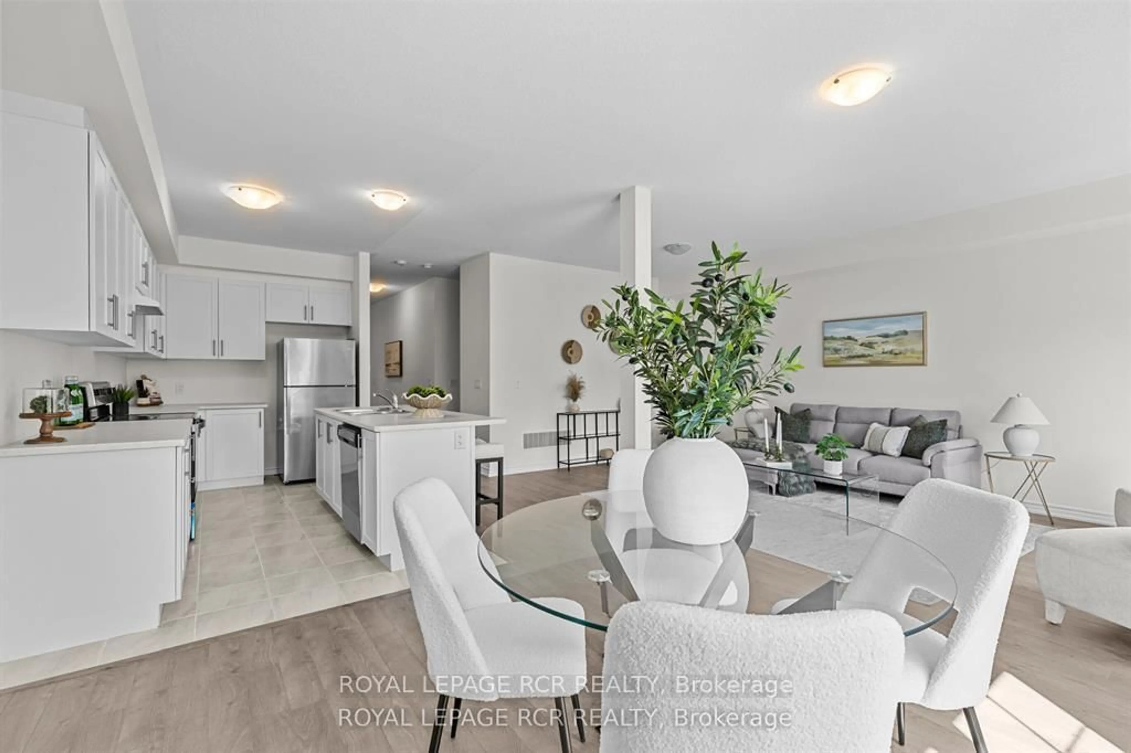 Open concept kitchen, unknown for 152 Winters Way, Shelburne Ontario L9V 2E7