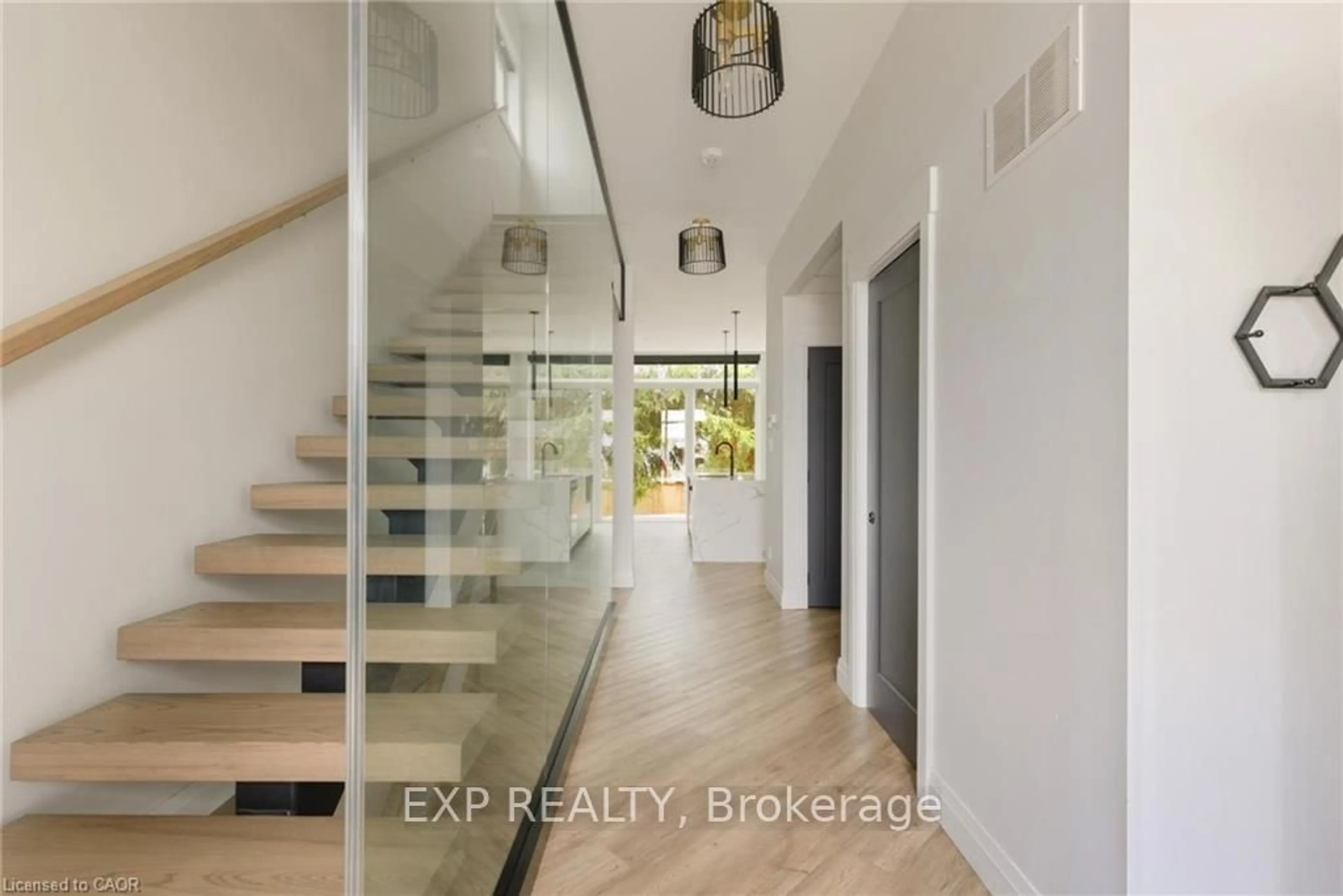 Indoor entryway for 26 HURON St, Lambton Shores Ontario N0M 1T0