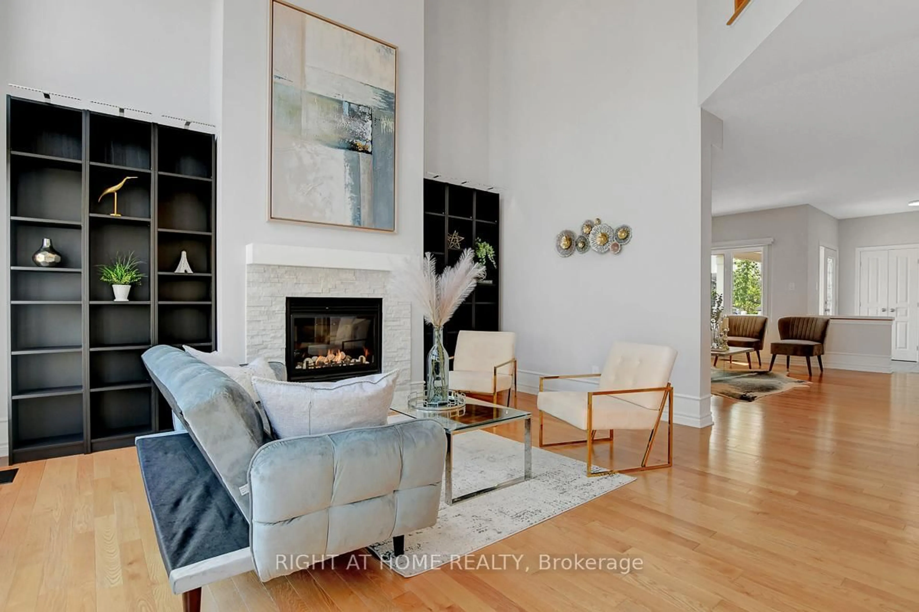 Living room with furniture, unknown for 510 Summerhill St, Ottawa Ontario K4M 0B4