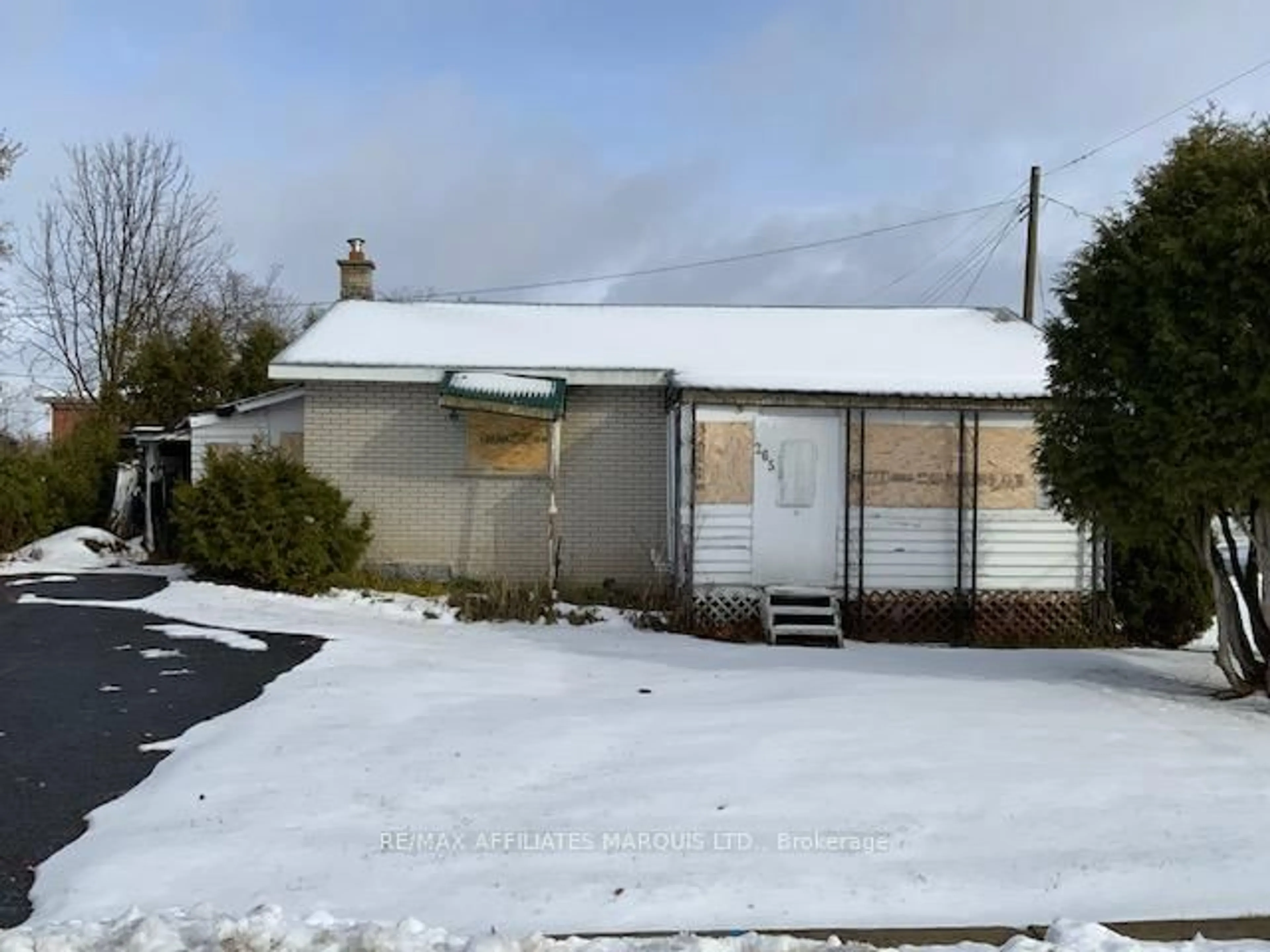 Unknown for 265 DOMINION St, North Glengarry Ontario K0C 1A0