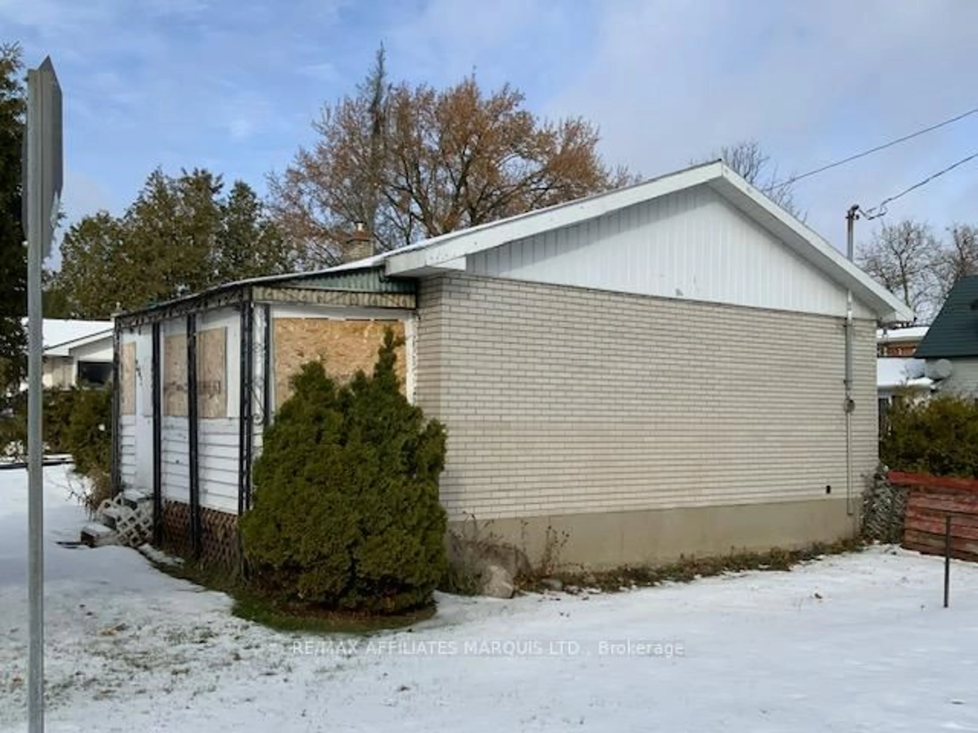 Unknown for 265 DOMINION St, North Glengarry Ontario K0C 1A0