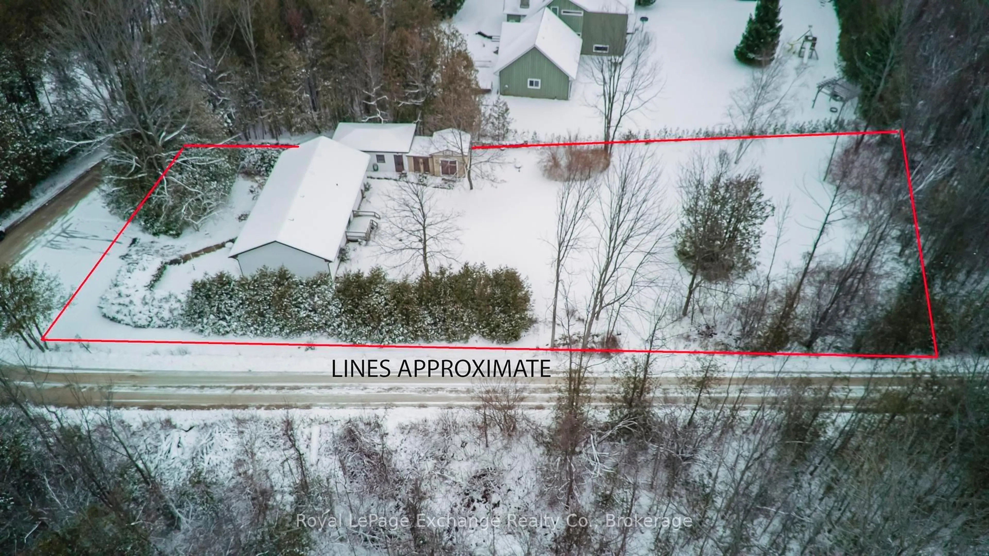 A pic from outside/outdoor area/front of a property/back of a property/a pic from drone, building for 4 Jarrell Lane, Kincardine Ontario N2Z 2X6